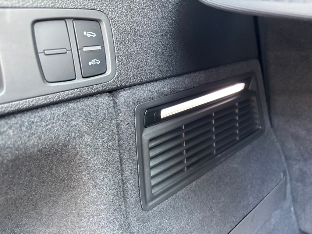 AUDI Q5 2.0 TDI quattro S-tronic-image-17