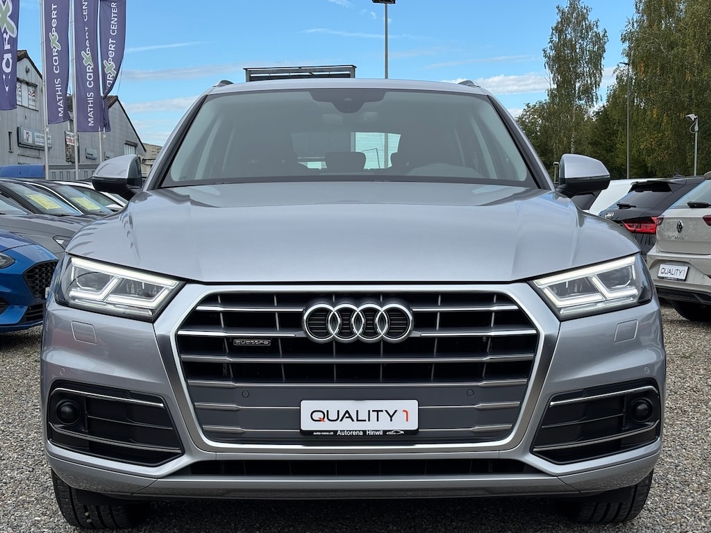 AUDI Q5 2.0 TDI quattro S-tronic-showroom-element-1