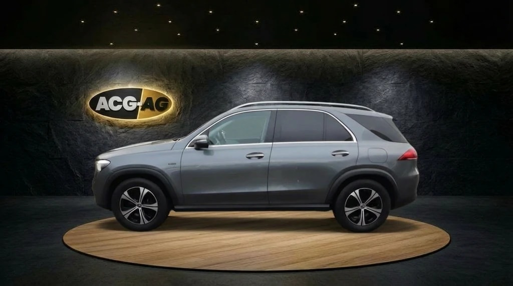 MERCEDES-BENZ GLE 350 de 4Matic 9G-Tronic ** NP 100'600.– ** SOH 95,8% ** Panorama ** 360° ** Burmester ** HUD **-image-4