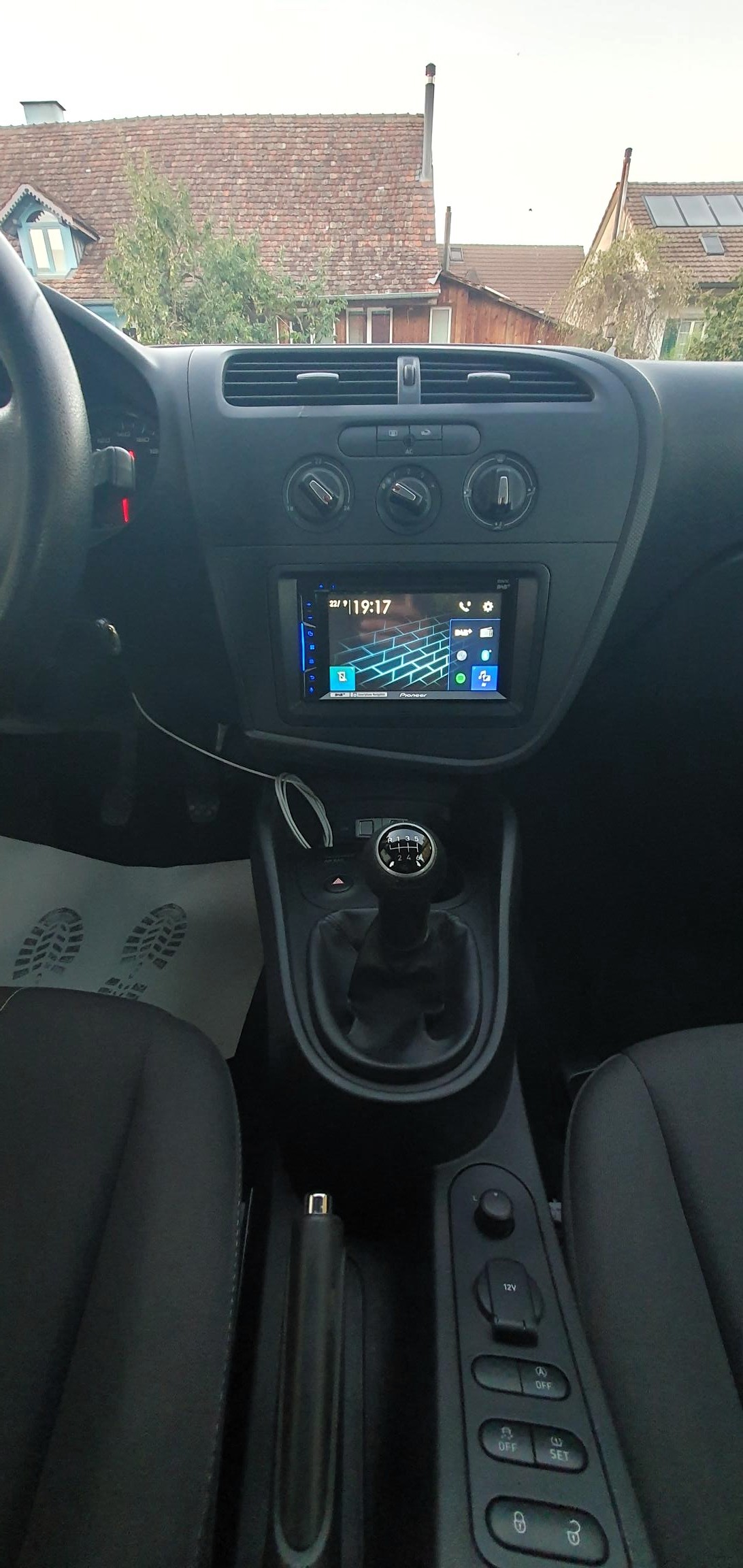 SEAT Leon 1.2 TSI COPA Reference-image-11