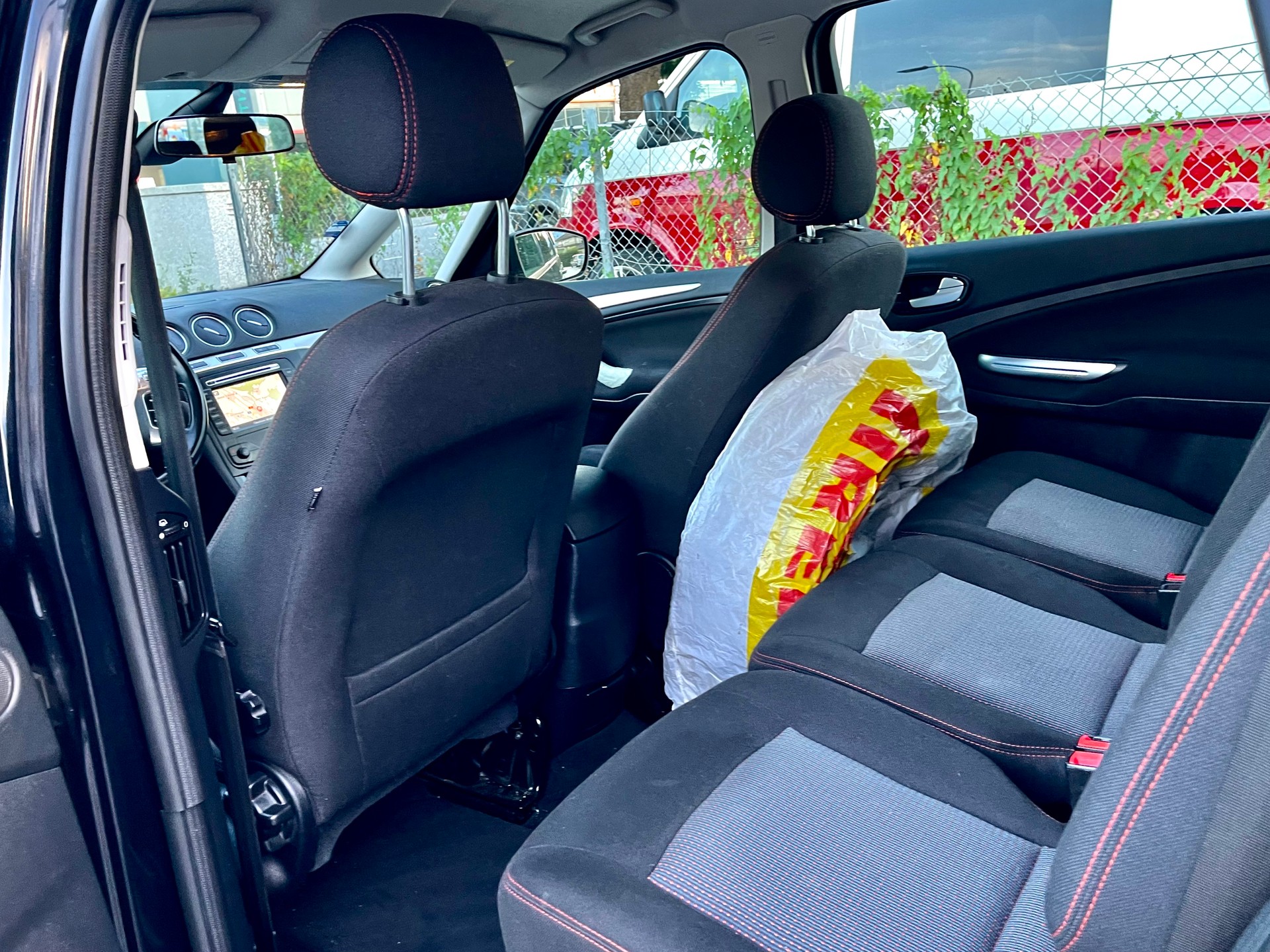 FORD S-Max 2.0 TDCi TitaniumS PowerShift-image-12