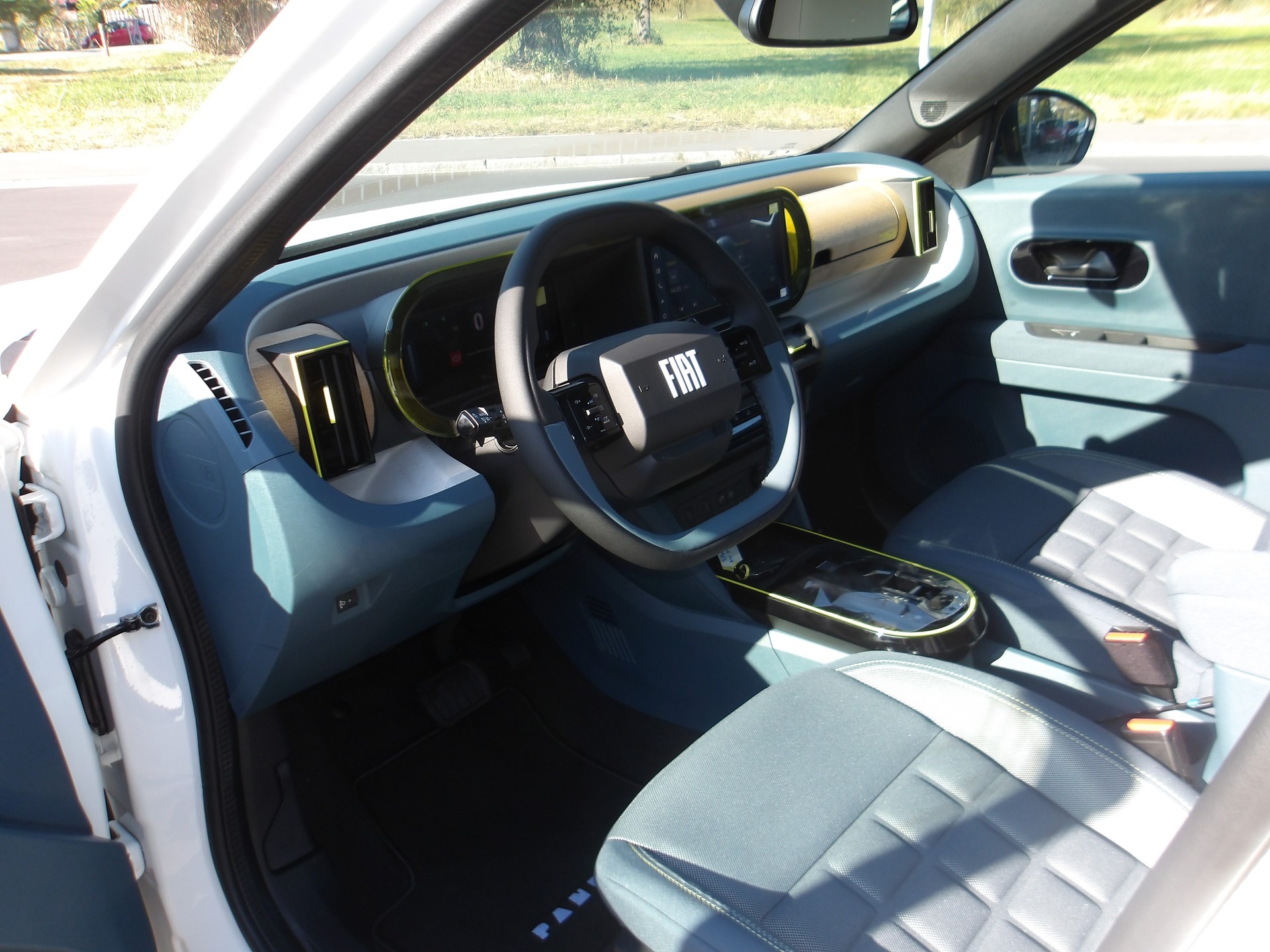 FIAT Grande Panda MHEV La Prima-image-9