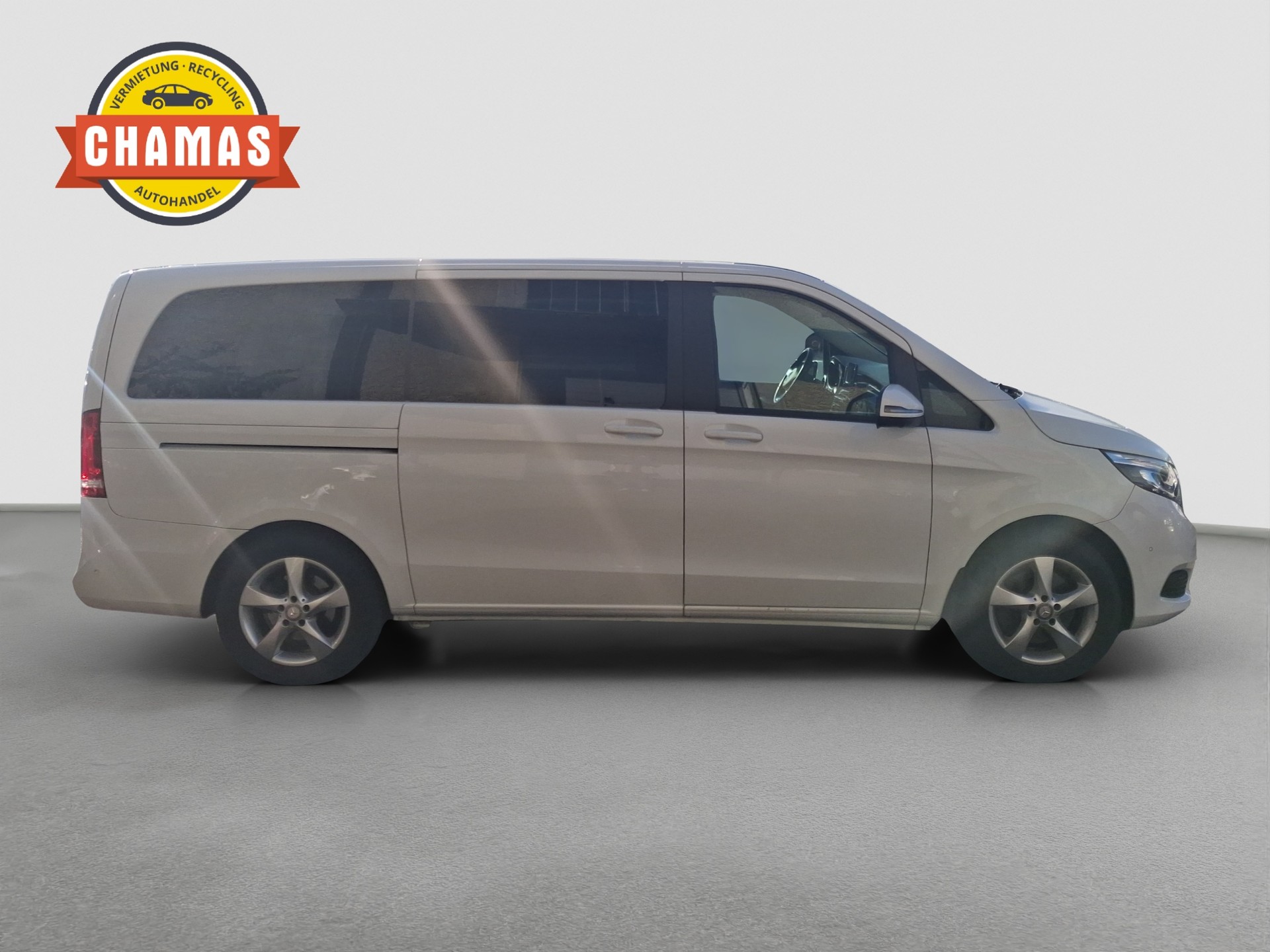 MERCEDES-BENZ V 250 d lang 4Matic 7G-Tronic-image-2