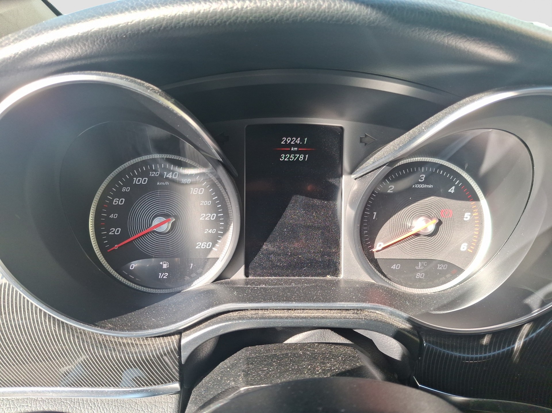 MERCEDES-BENZ V 250 d lang 4Matic 7G-Tronic-image-11