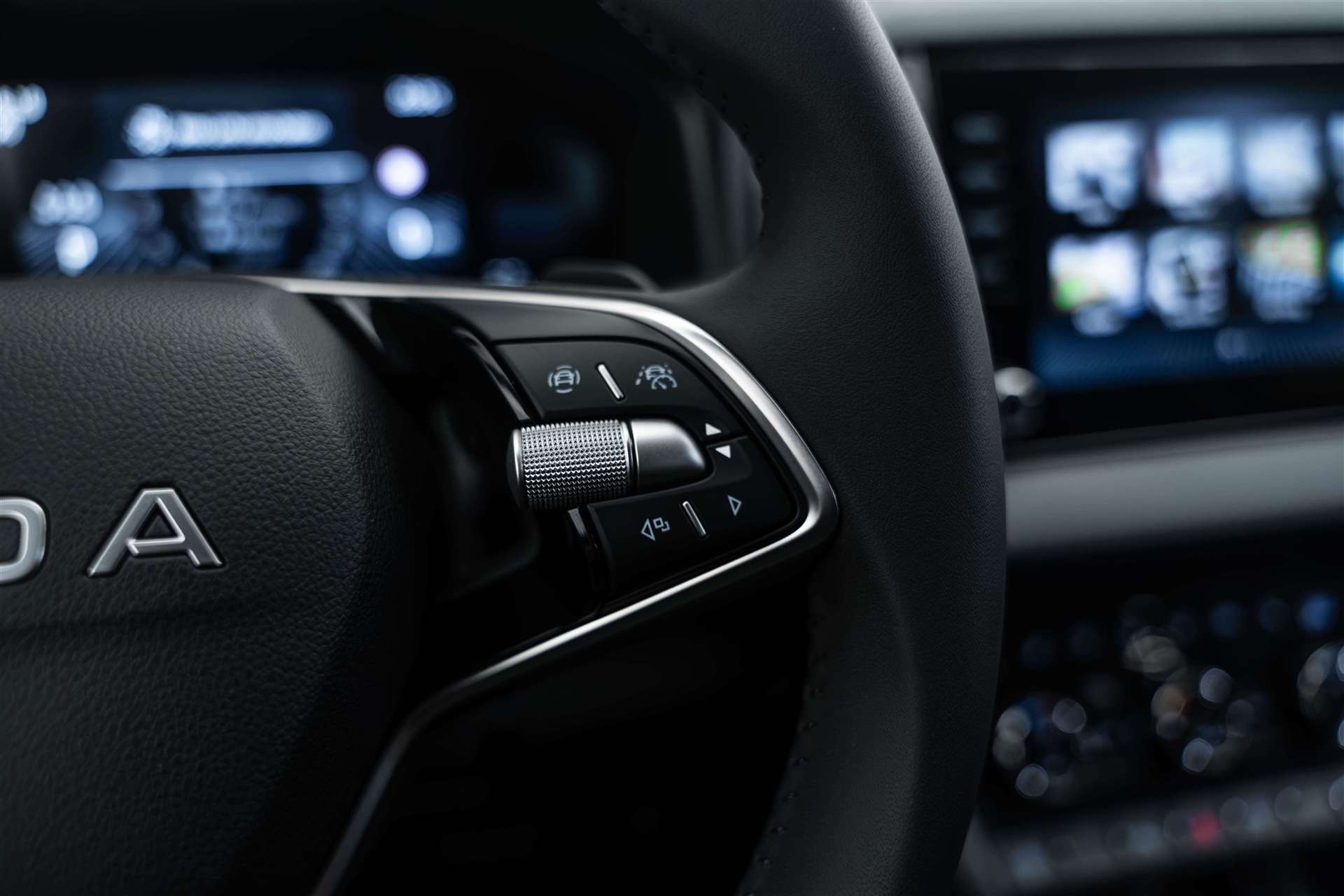 SKODA SKODA Karoq 1.5 TSi Selection DSG-Automat-image-15