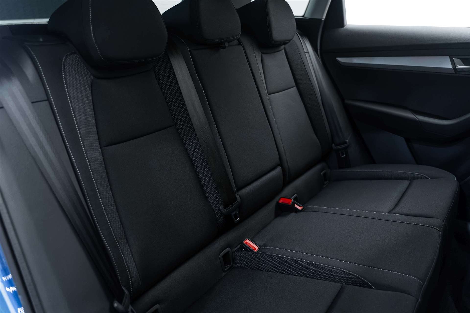 SKODA SKODA Karoq 1.5 TSi Selection DSG-Automat-image-13