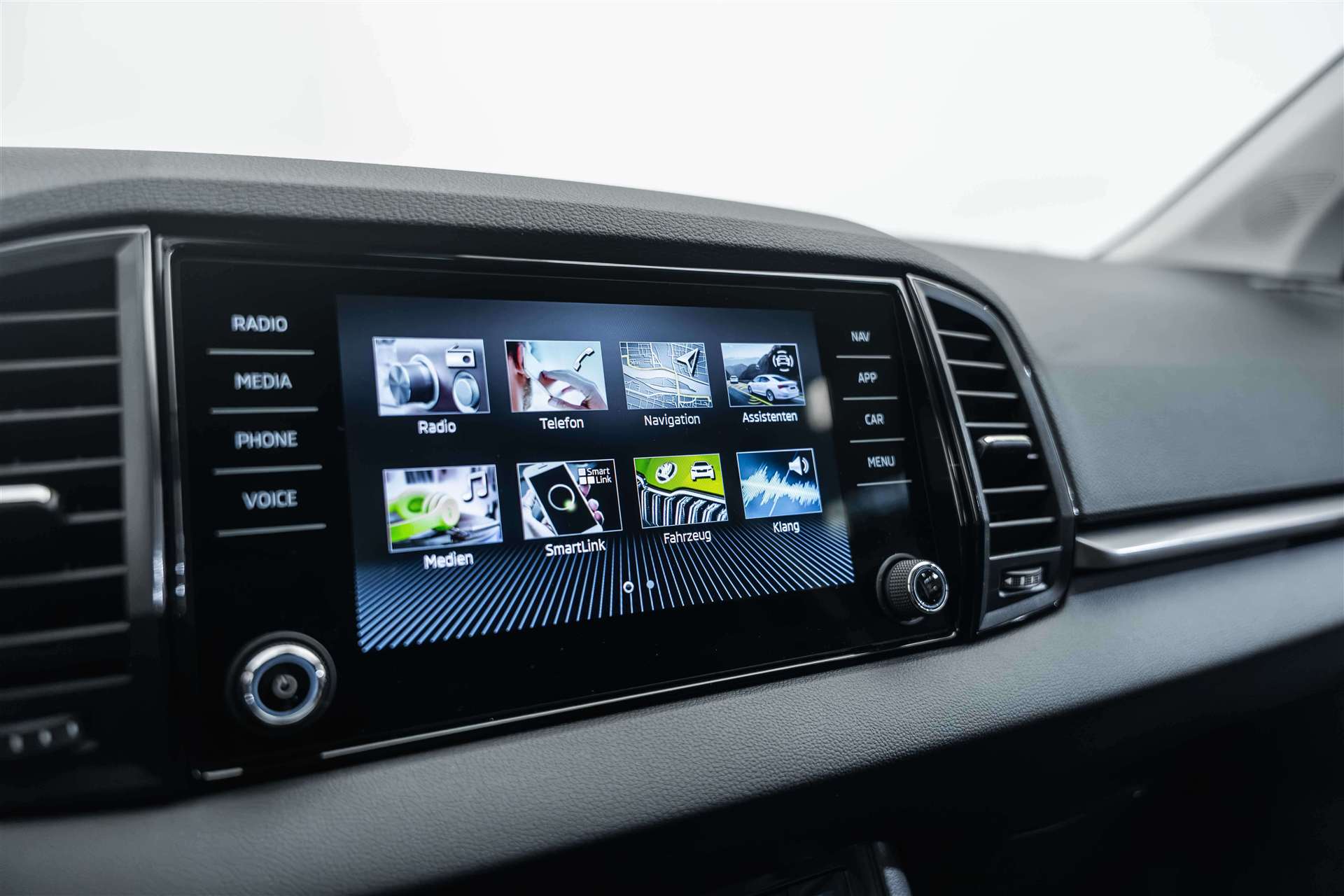 SKODA SKODA Karoq 1.5 TSi Selection DSG-Automat-image-19