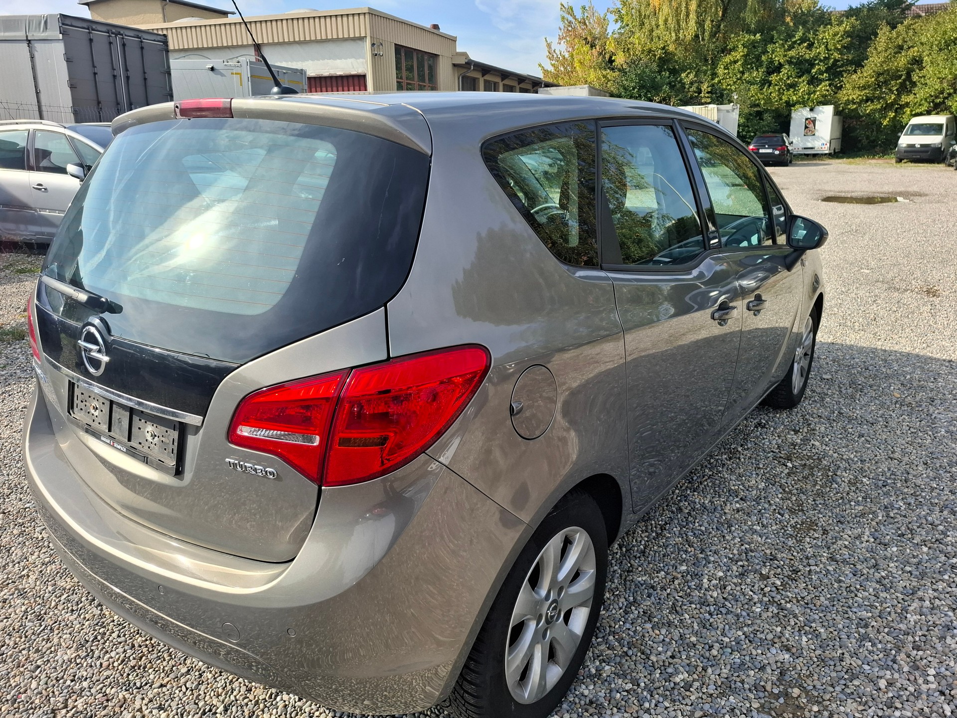 OPEL Meriva 1.4 Turbo Cosmo Automatic-image-6