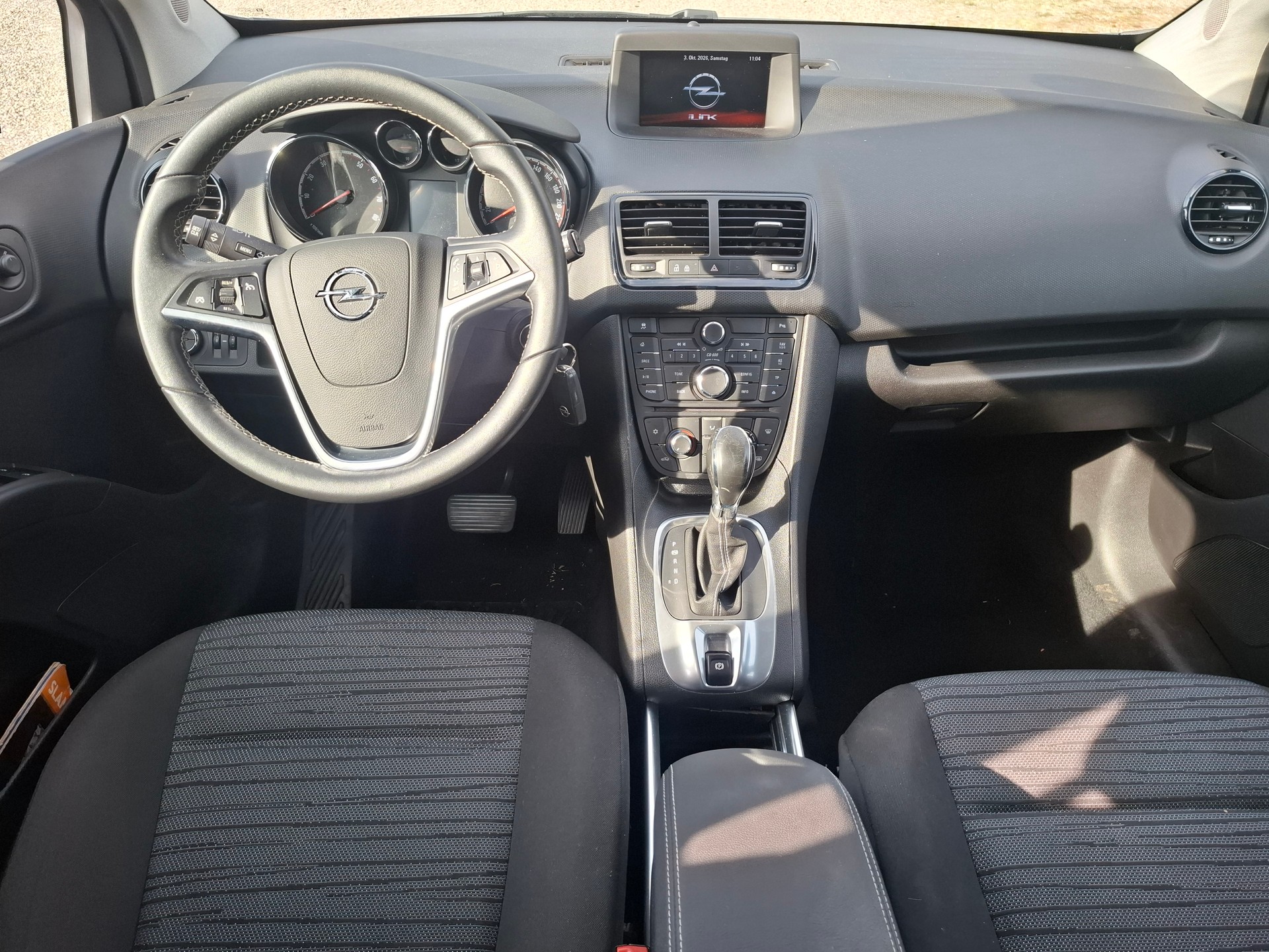 OPEL Meriva 1.4 Turbo Cosmo Automatic-image-10