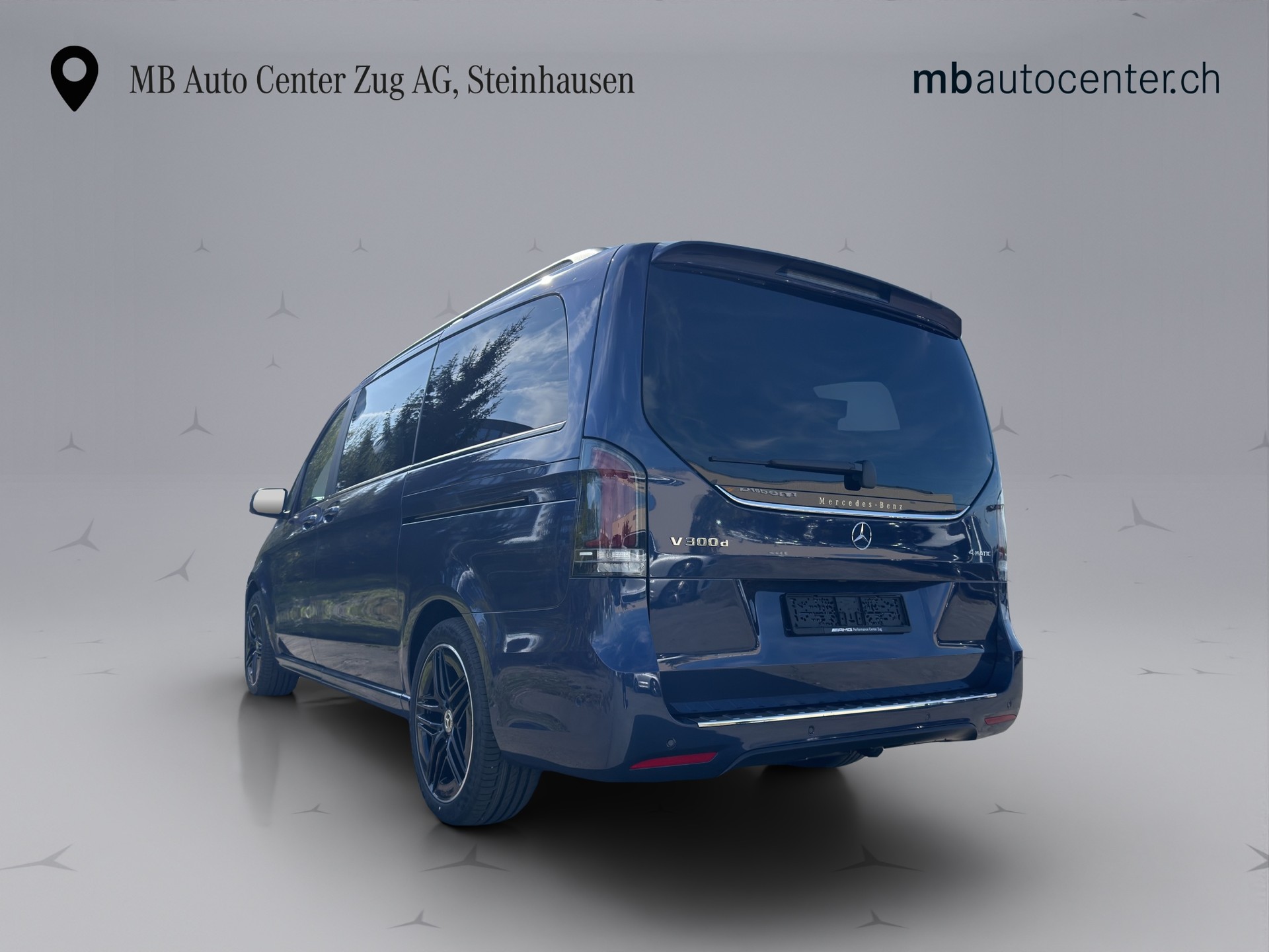 MERCEDES-BENZ V 300 d Exclusive Swiss Edition L 4Matic-image-2