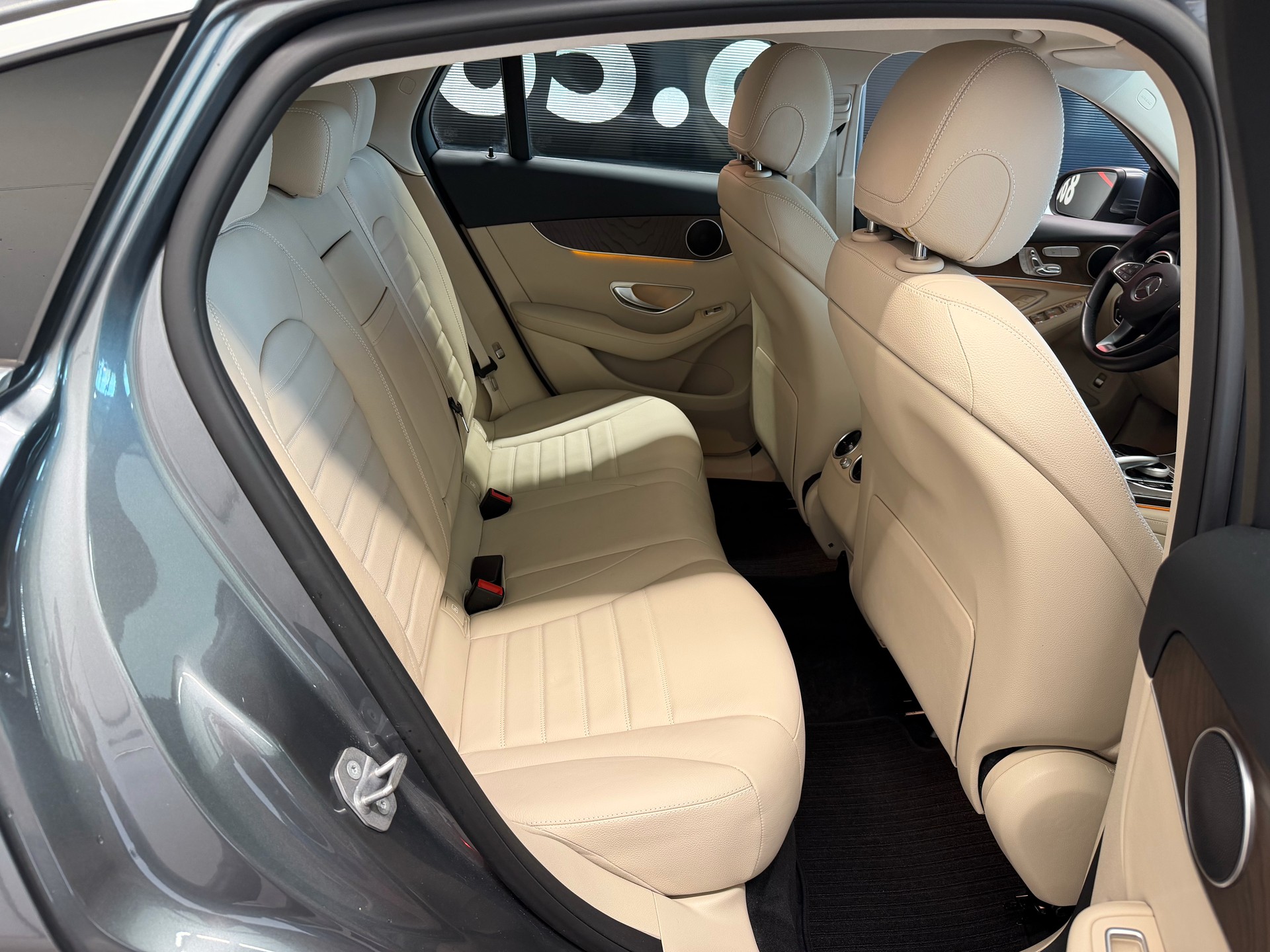 MERCEDES-BENZ GLC Coupé 250 d AMG Line 4Matic 9G-Tronic-image-26