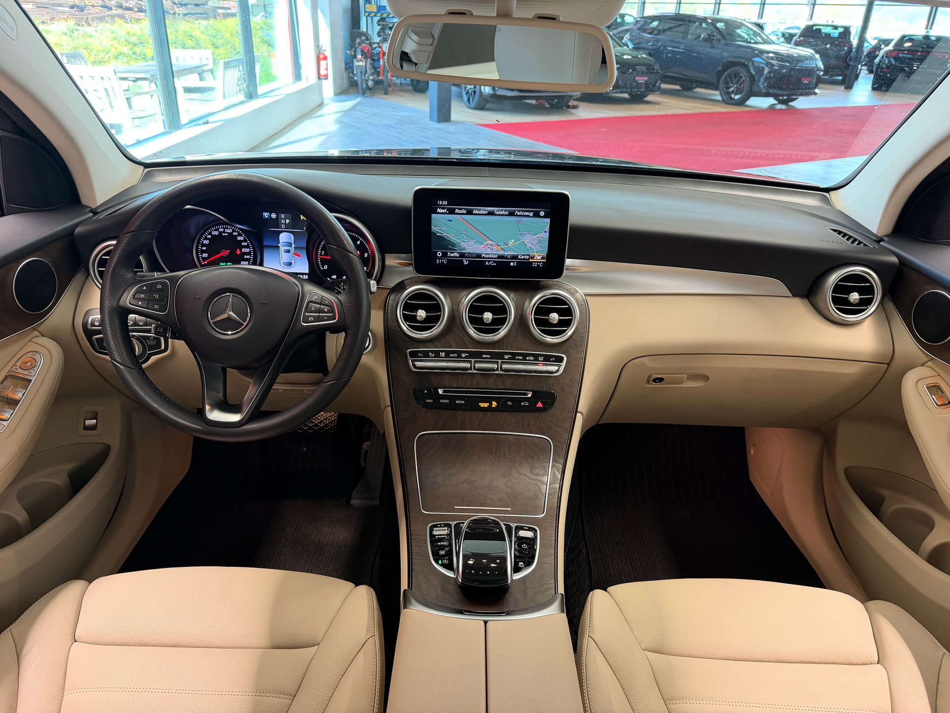 MERCEDES-BENZ GLC Coupé 250 d AMG Line 4Matic 9G-Tronic-image-25