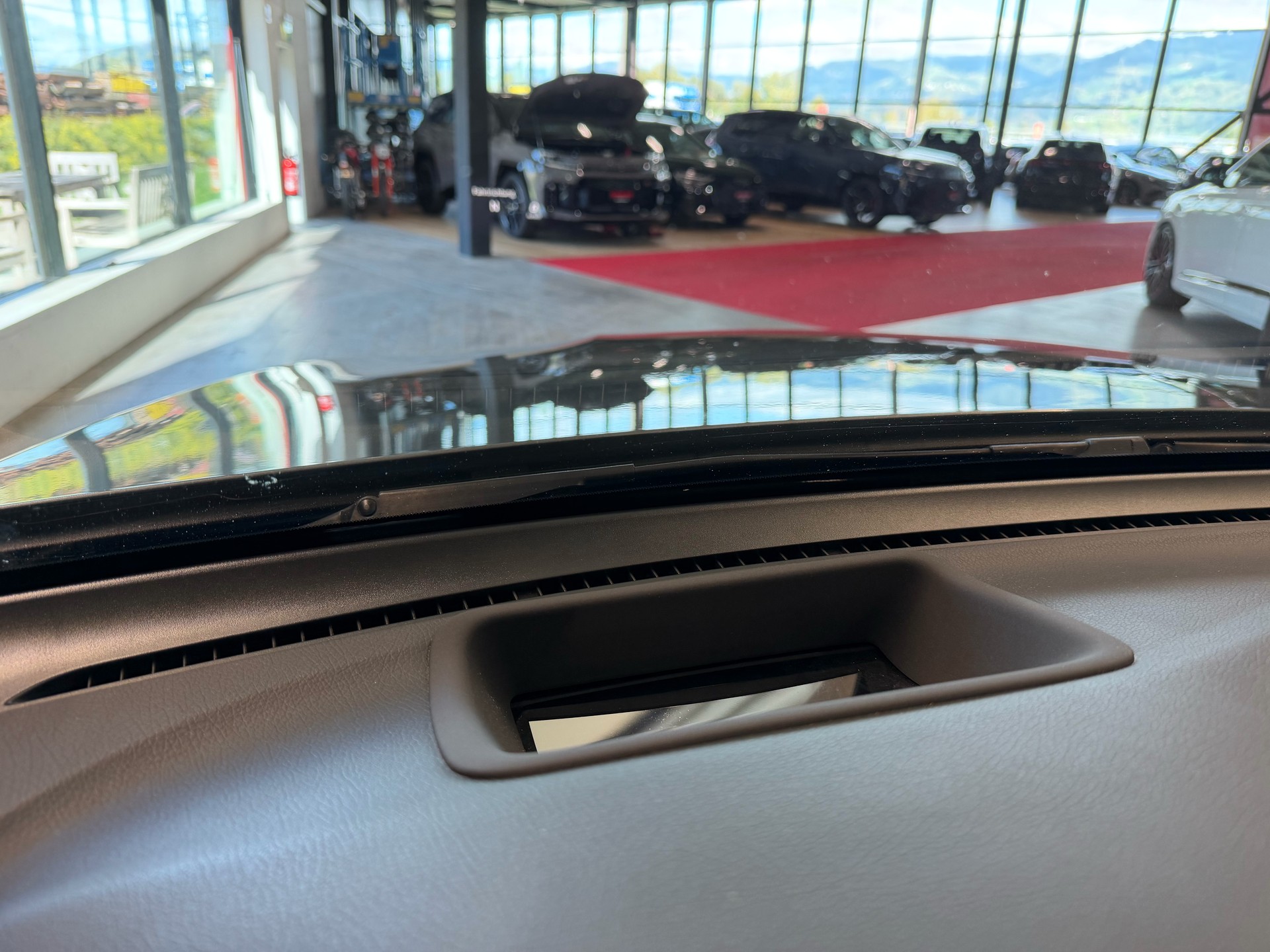 MERCEDES-BENZ GLC Coupé 250 d AMG Line 4Matic 9G-Tronic-image-15