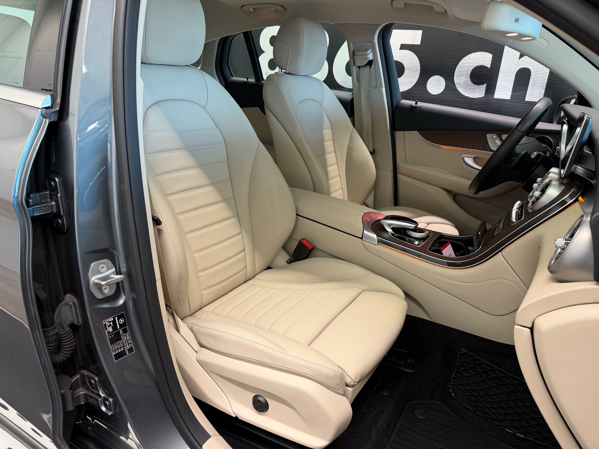 MERCEDES-BENZ GLC Coupé 250 d AMG Line 4Matic 9G-Tronic-image-23