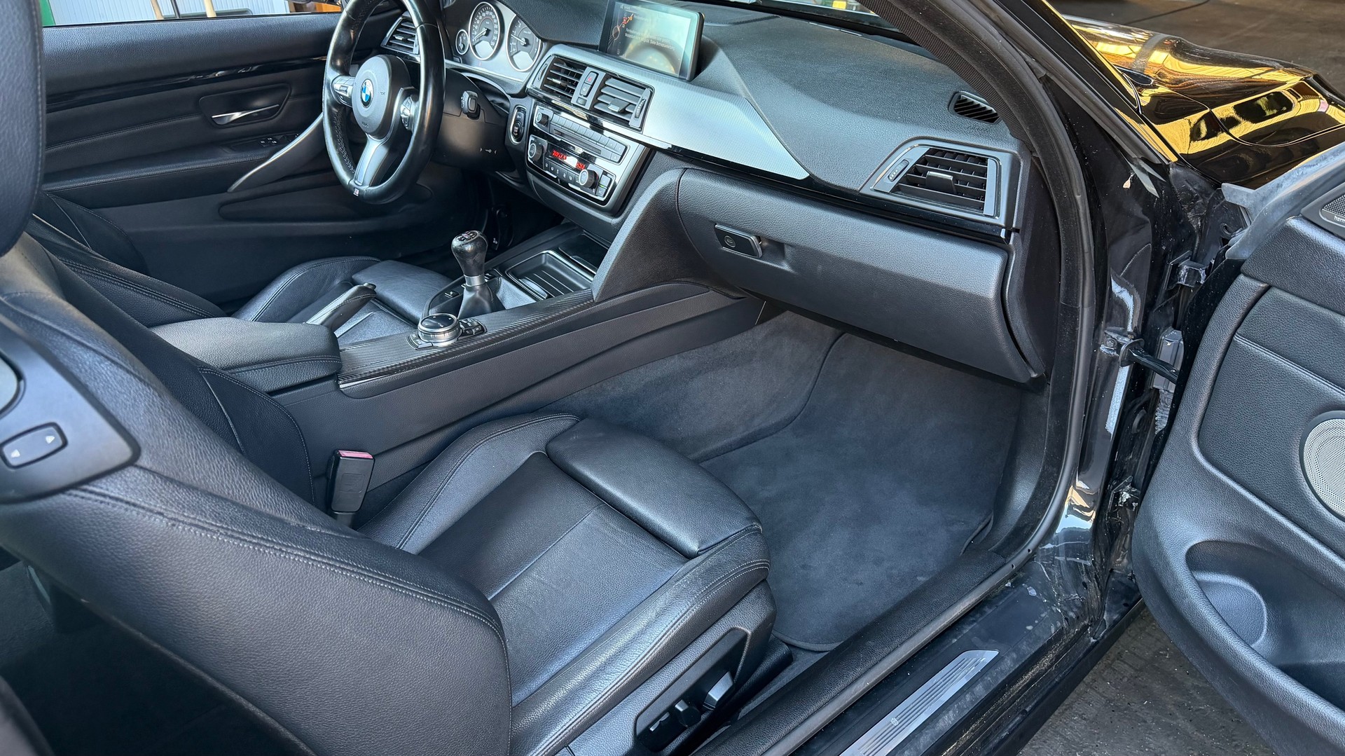 BMW 435i Coupé xDrive Sport Line-image-11