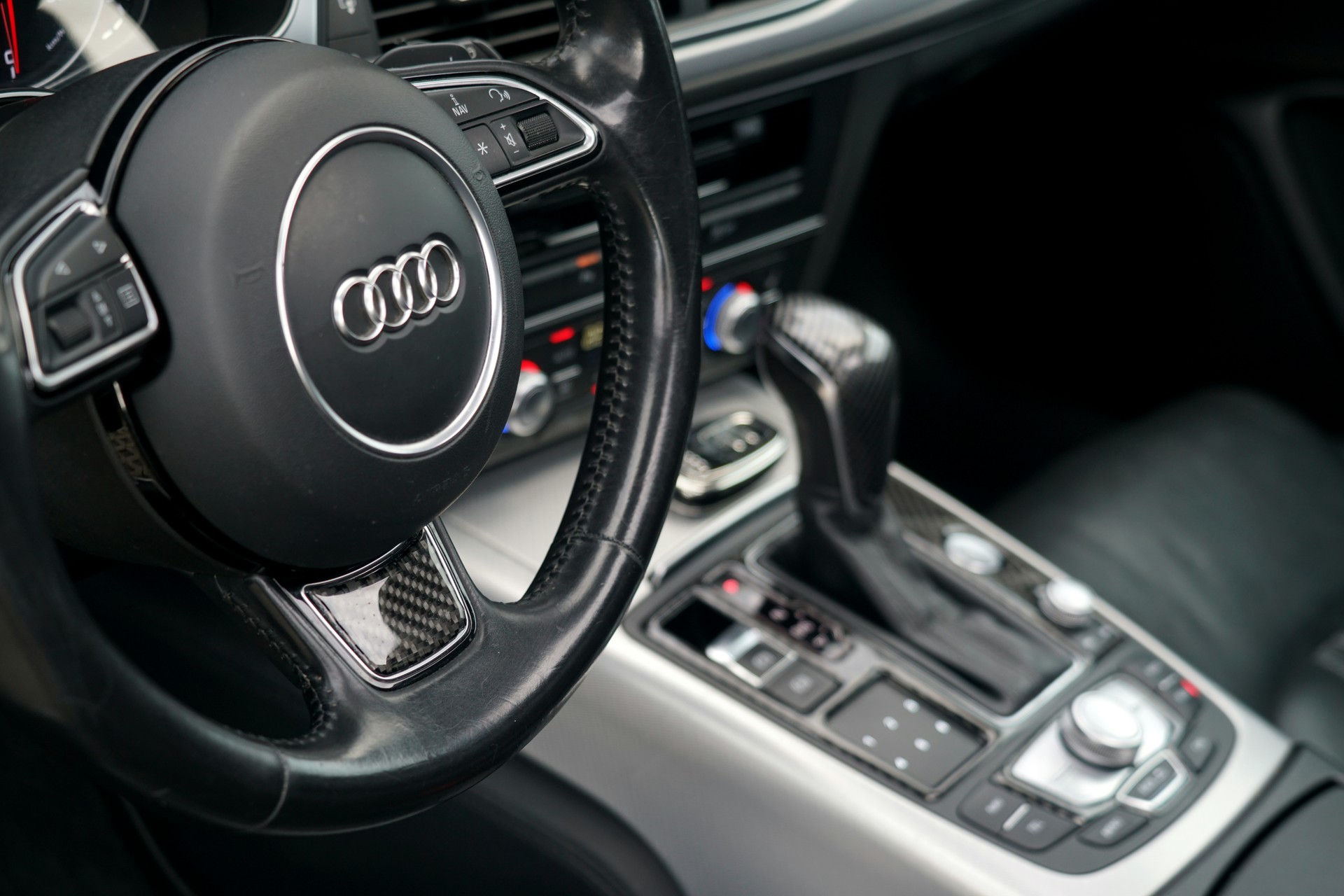 AUDI A6 Avant 3.0 TDI V6 quattro S-tronic (CH)-image-9
