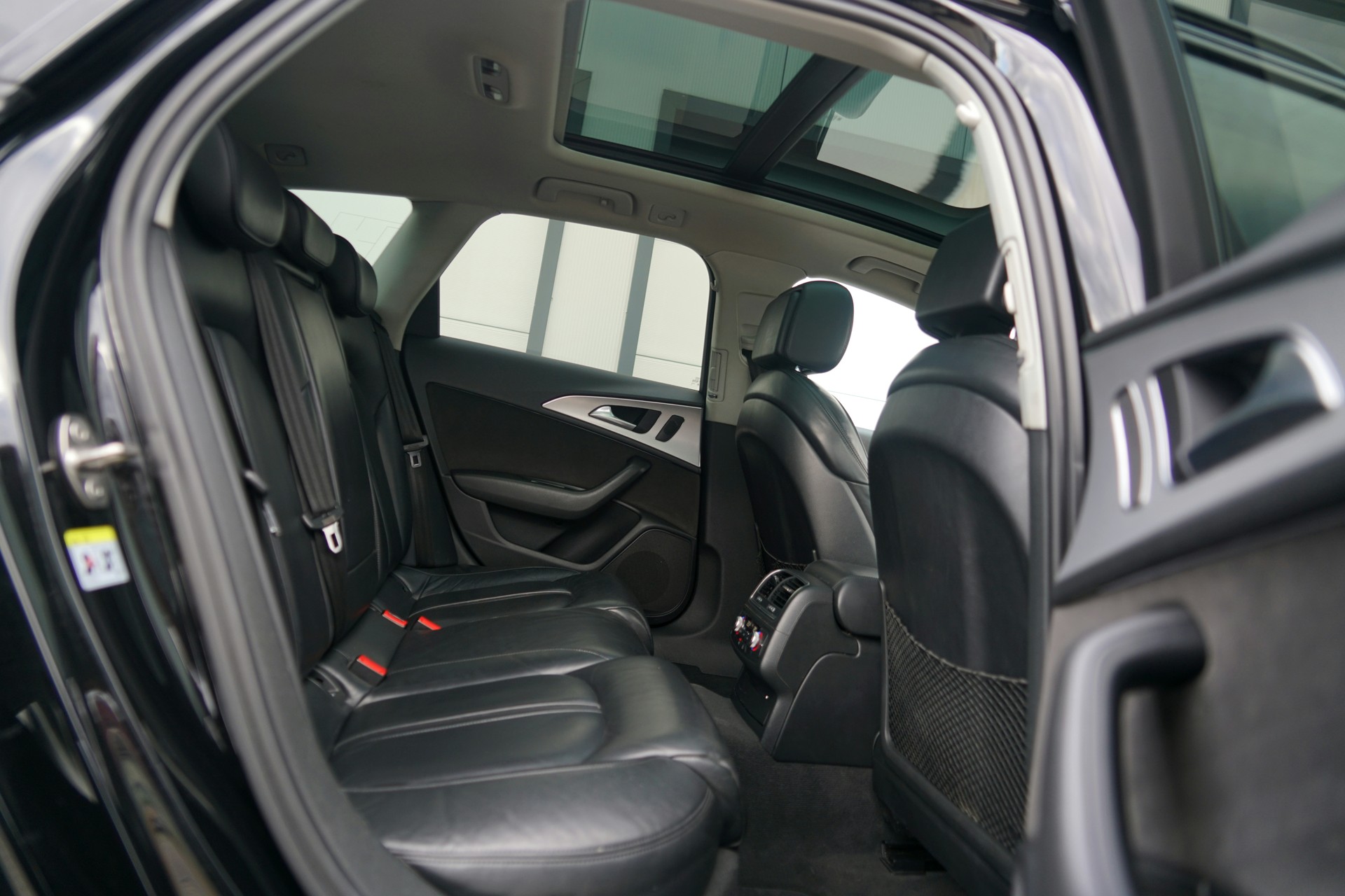 AUDI A6 Avant 3.0 TDI V6 quattro S-tronic (CH)-image-17