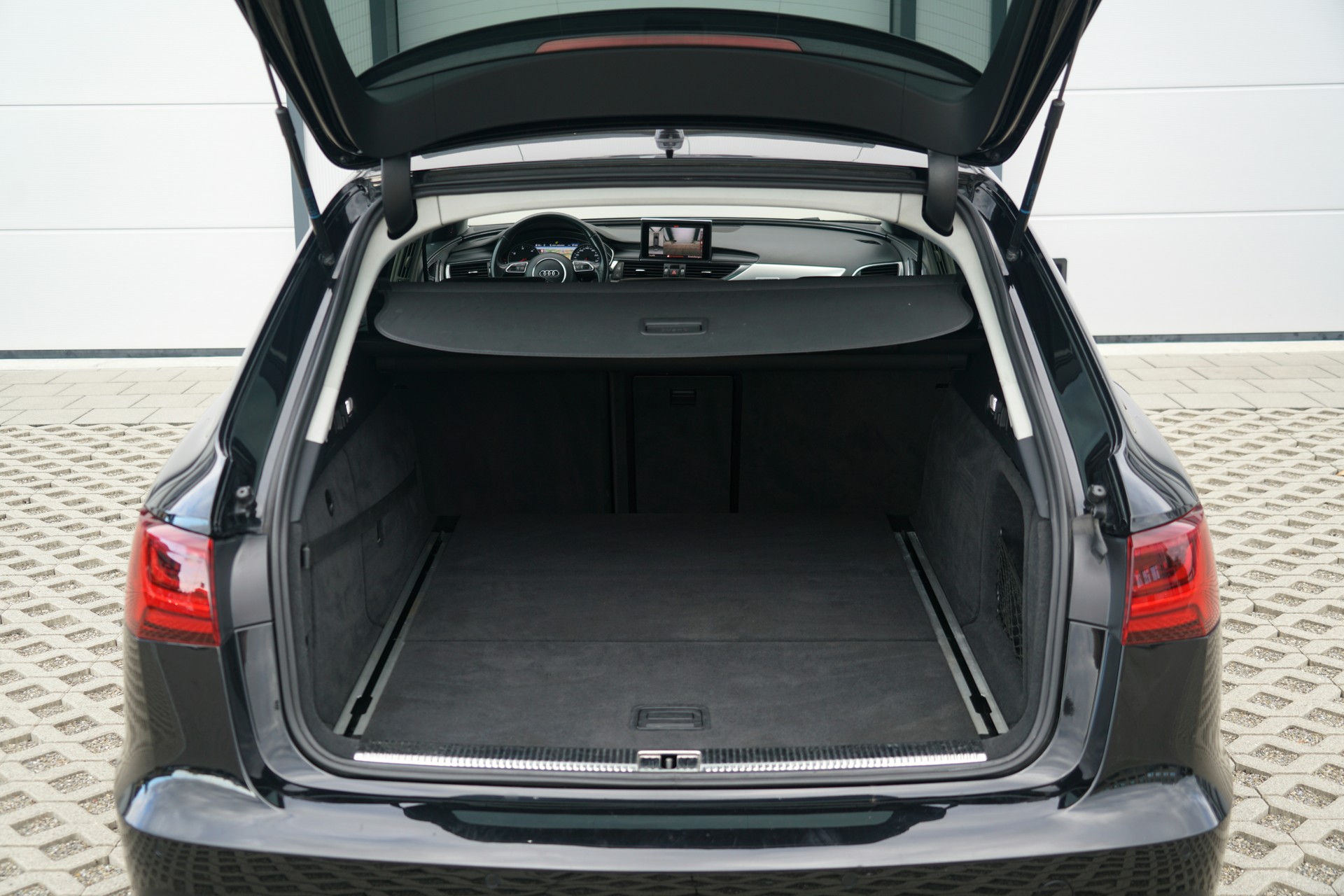 AUDI A6 Avant 3.0 TDI V6 quattro S-tronic (CH)-image-24