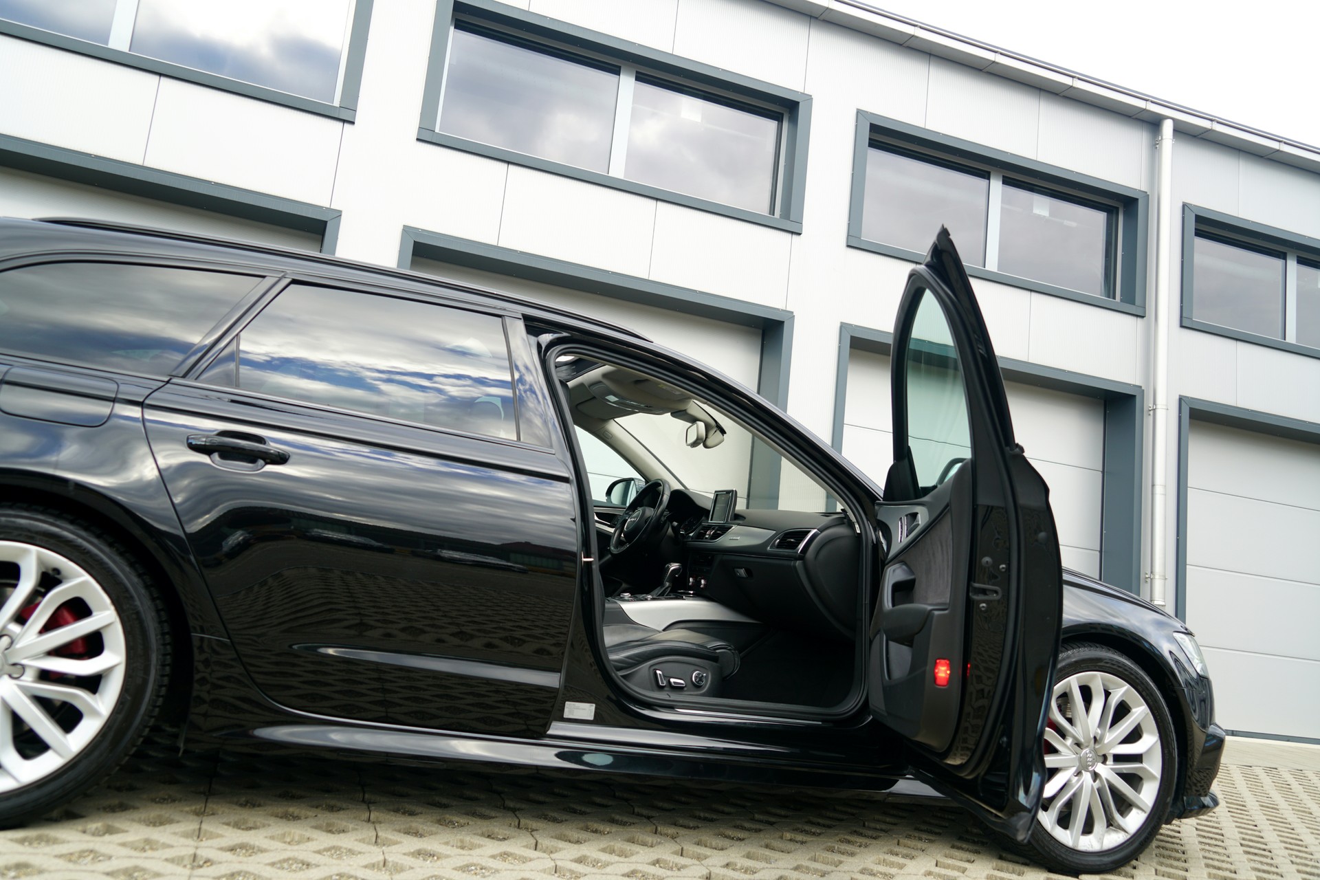 AUDI A6 Avant 3.0 TDI V6 quattro S-tronic (CH)-image-18