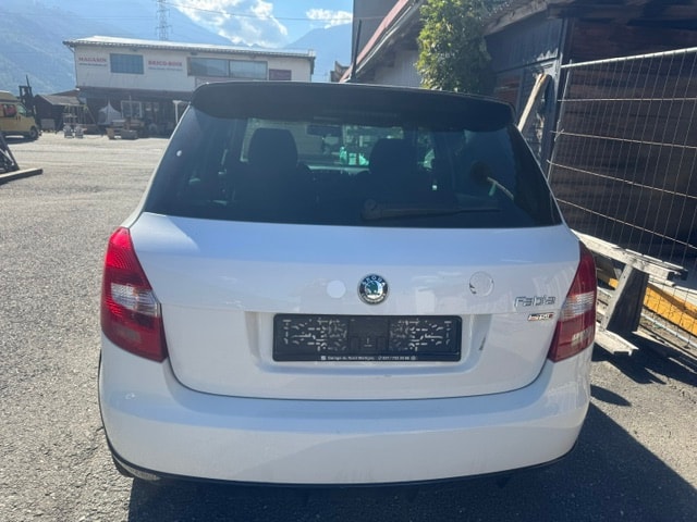 SKODA Fabia 1.2 TSI Monte Carlo-image-6