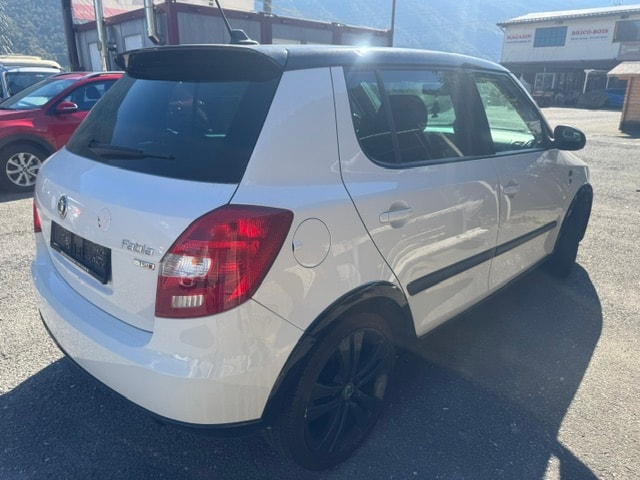 SKODA Fabia 1.2 TSI Monte Carlo-image-5