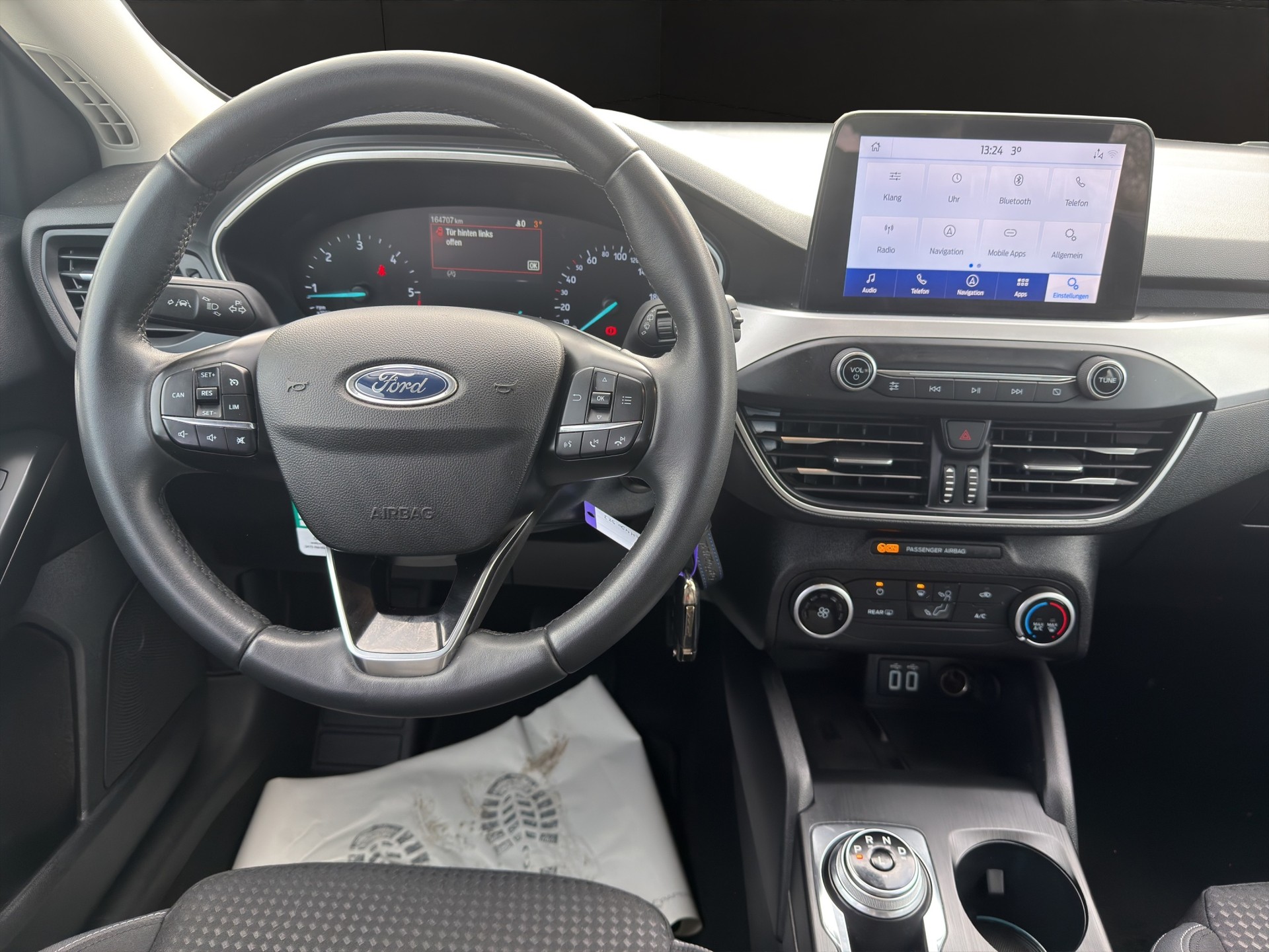 FORD Focus 1.5 TDCi Cool Connect Automatic-image-12