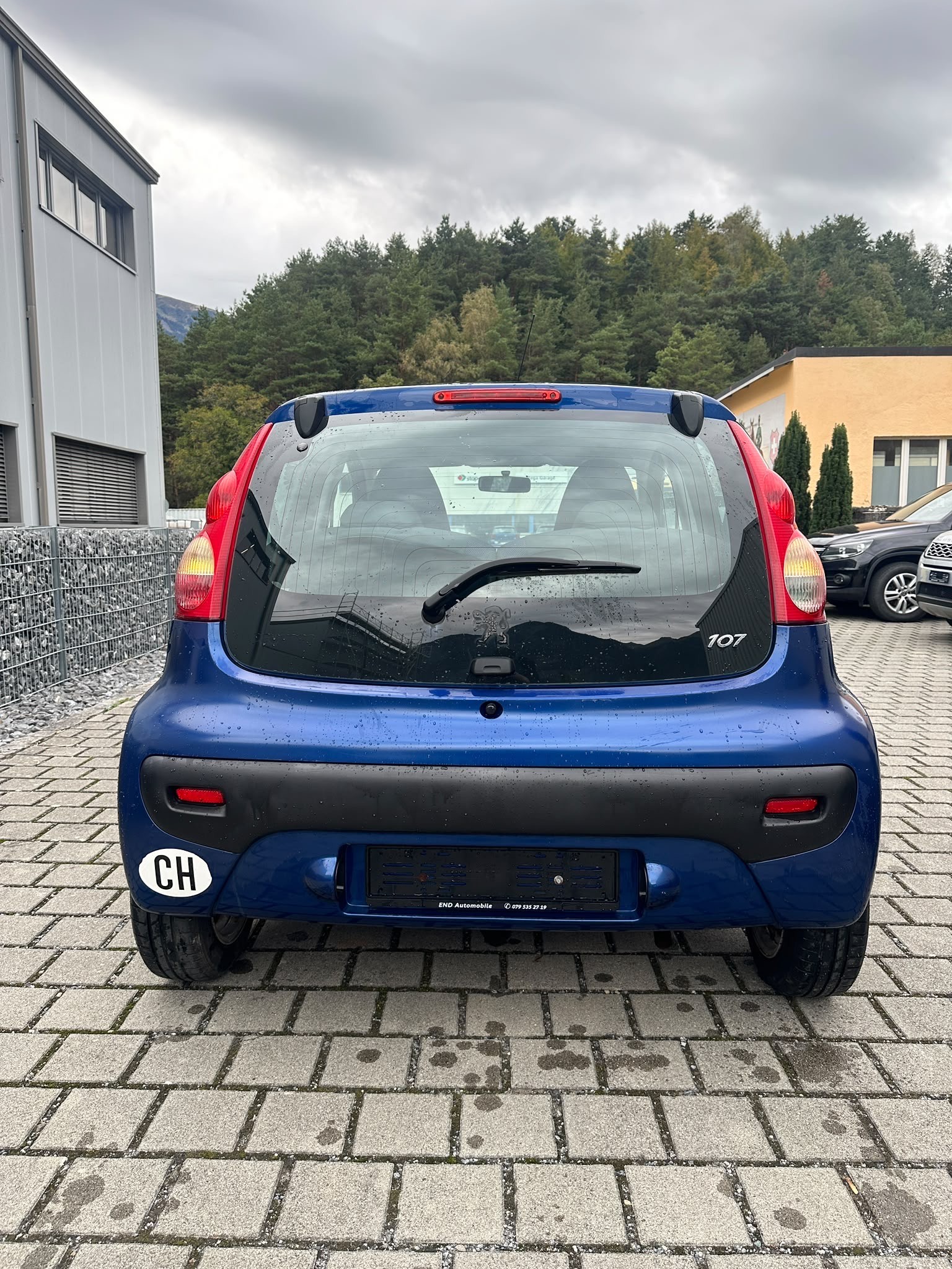 PEUGEOT 107 1.0 Trendy-image-3