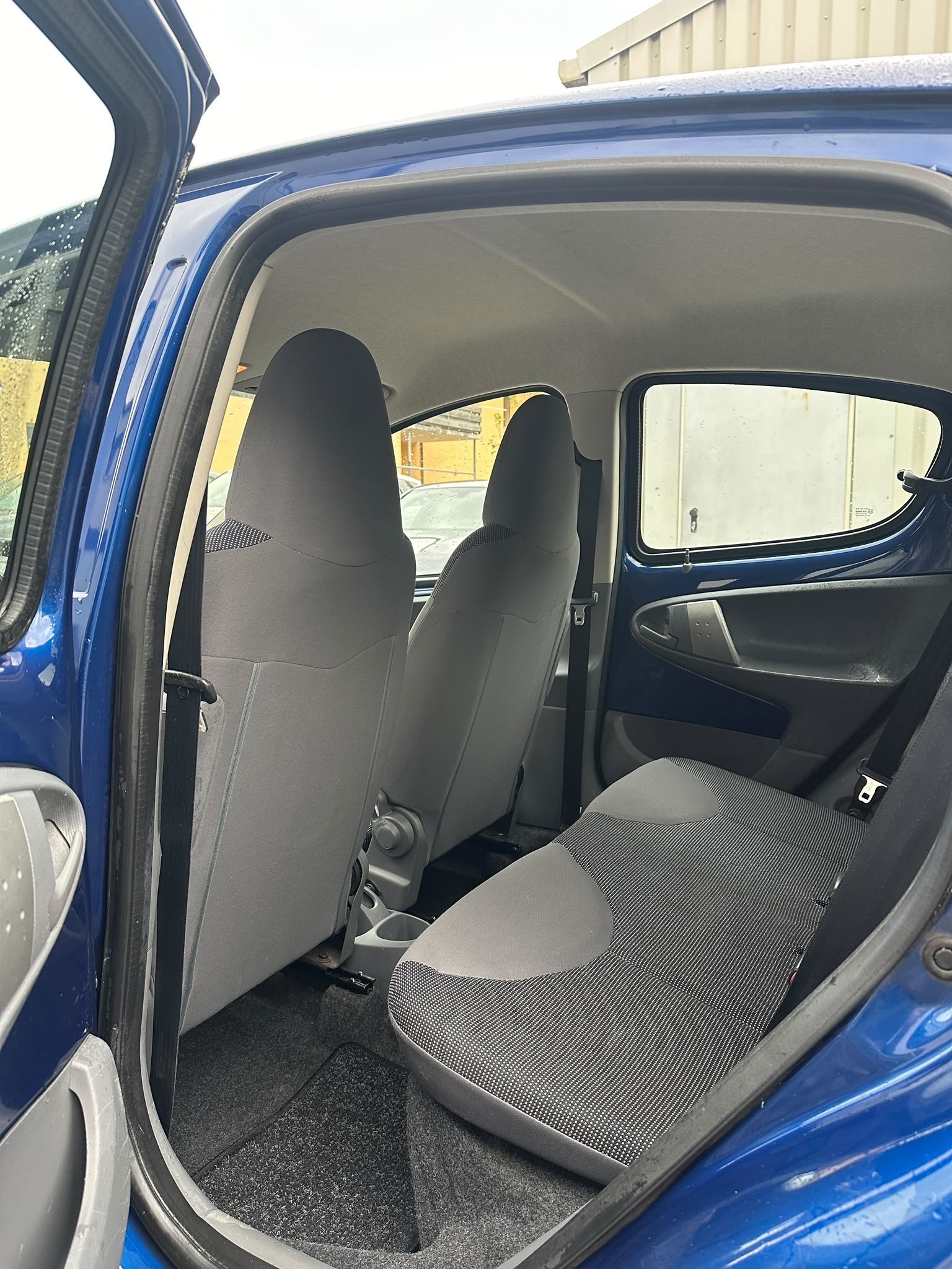 PEUGEOT 107 1.0 Trendy-image-10