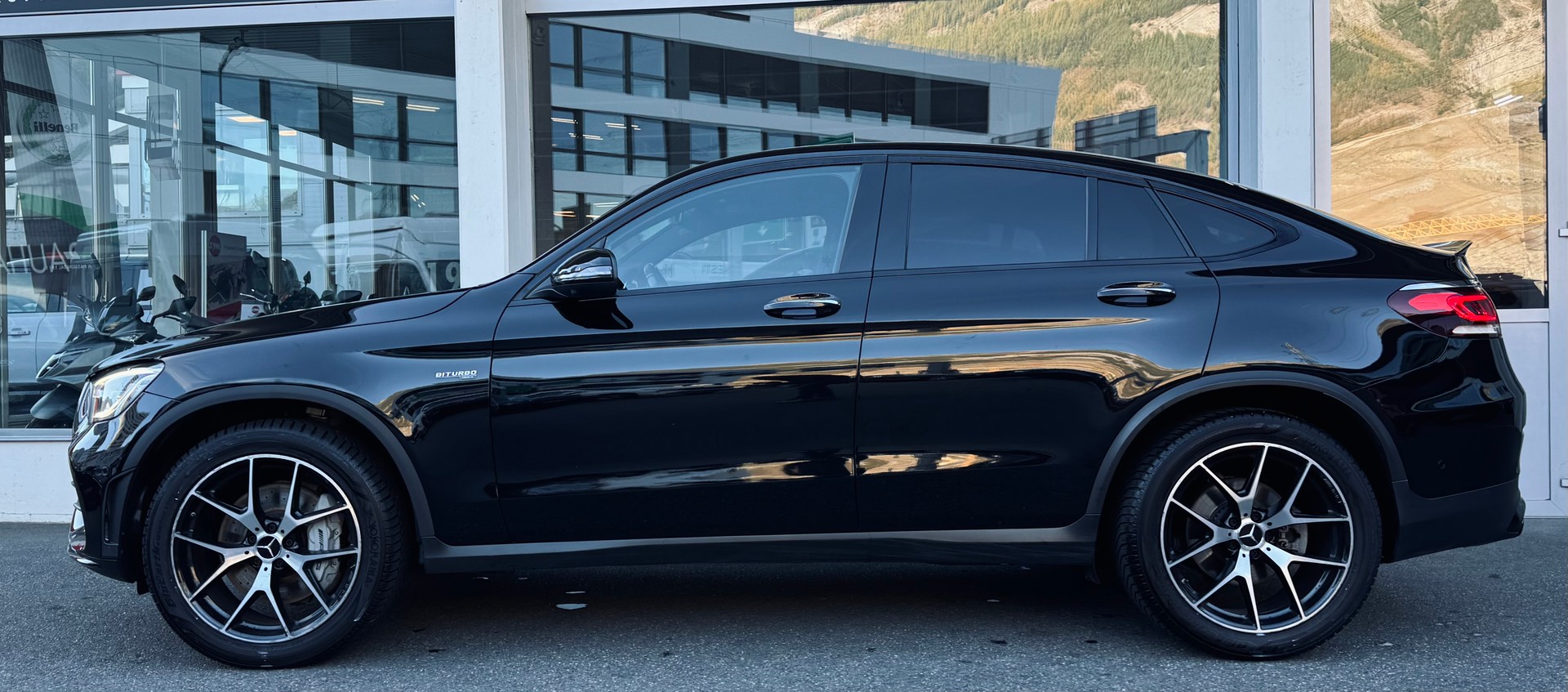 MERCEDES-BENZ GLC Coupé 43 AMG 4Matic 9G-Tronic-image-2