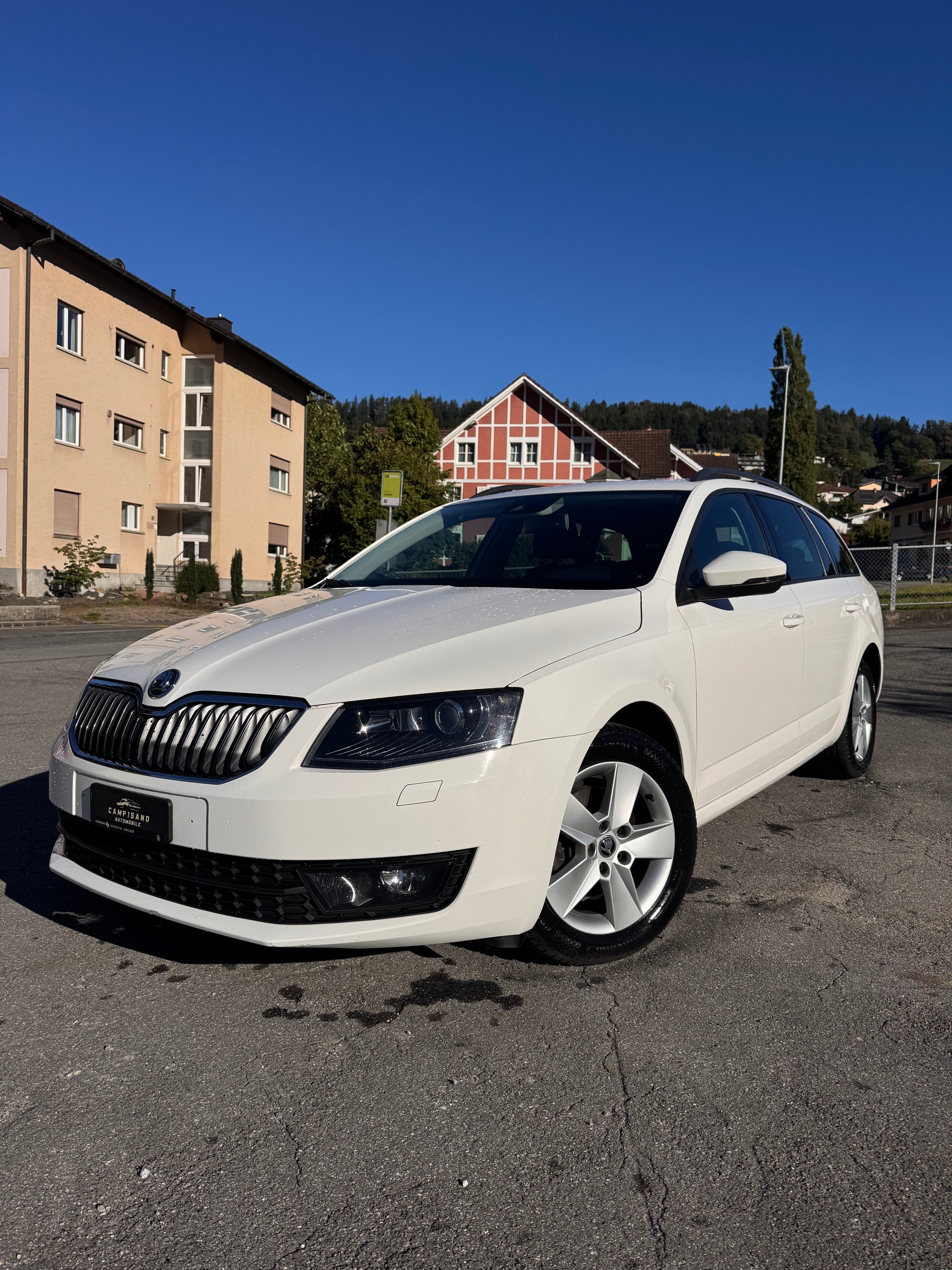SKODA Octavia Combi 1.4 TSI G-tec Elegance CNG-image-0