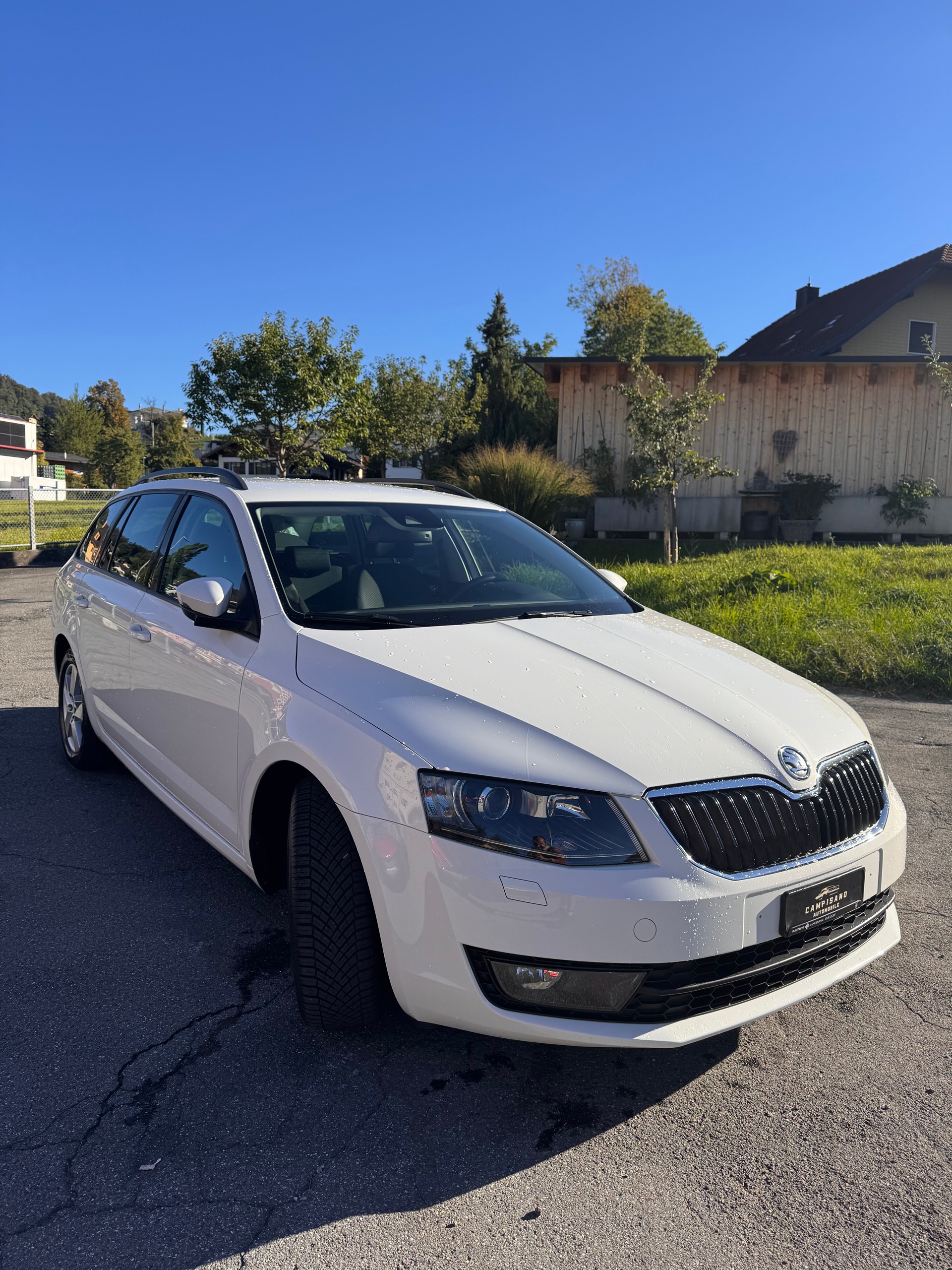 SKODA Octavia Combi 1.4 TSI G-tec Elegance CNG-image-1