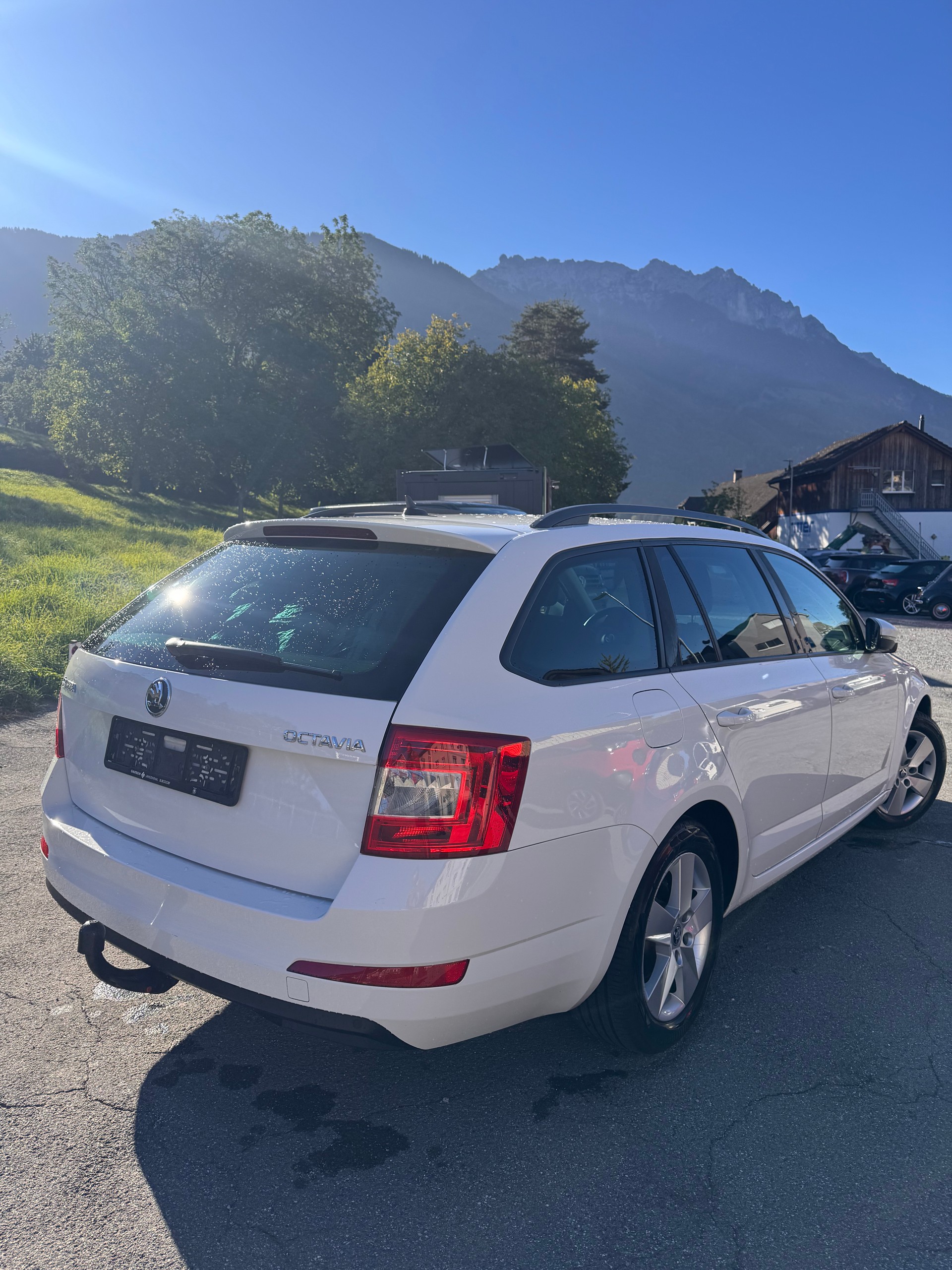 SKODA Octavia Combi 1.4 TSI G-tec Elegance CNG-image-2