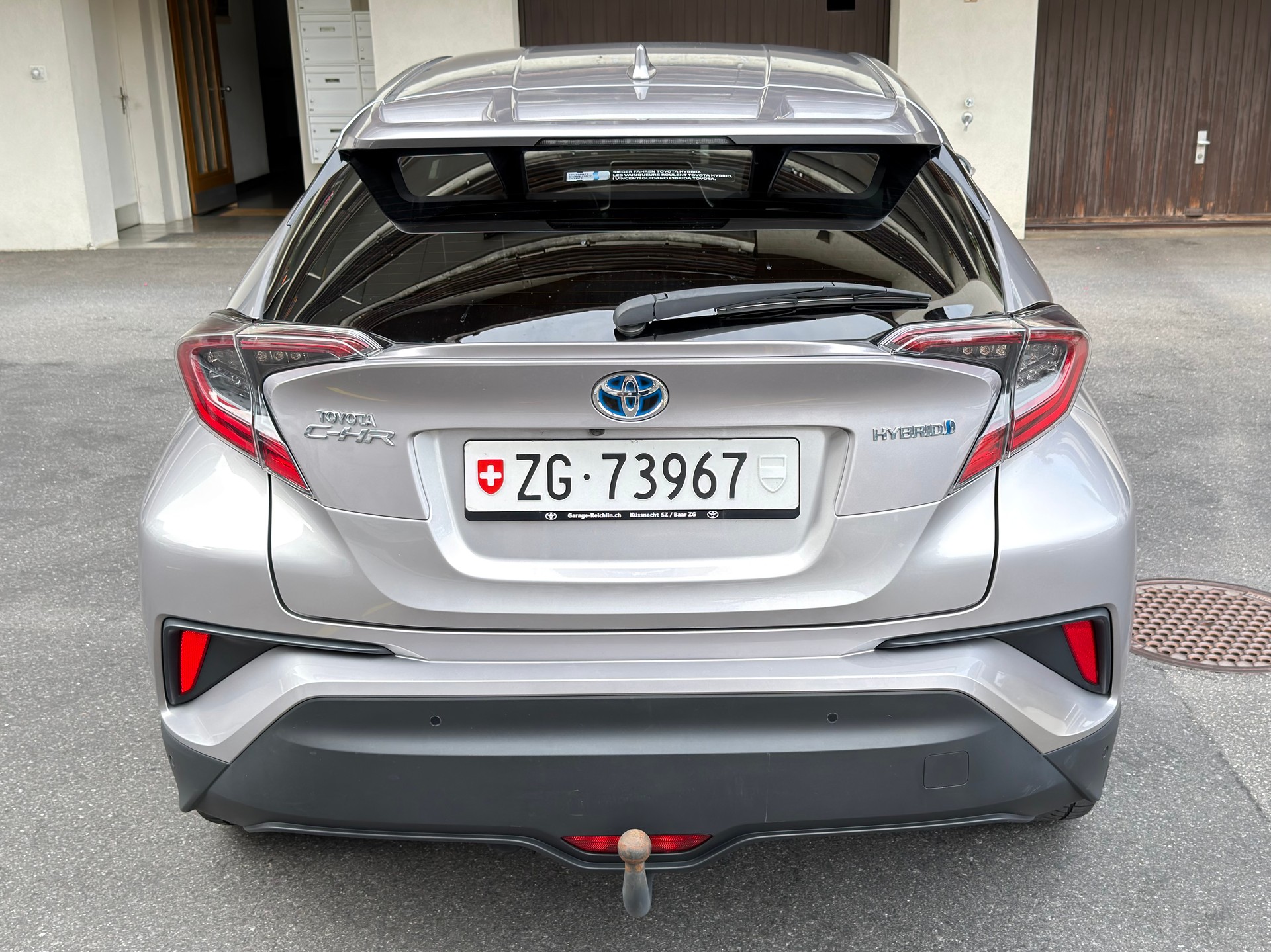 TOYOTA 1.8 VVTi HSD Premium-image-5