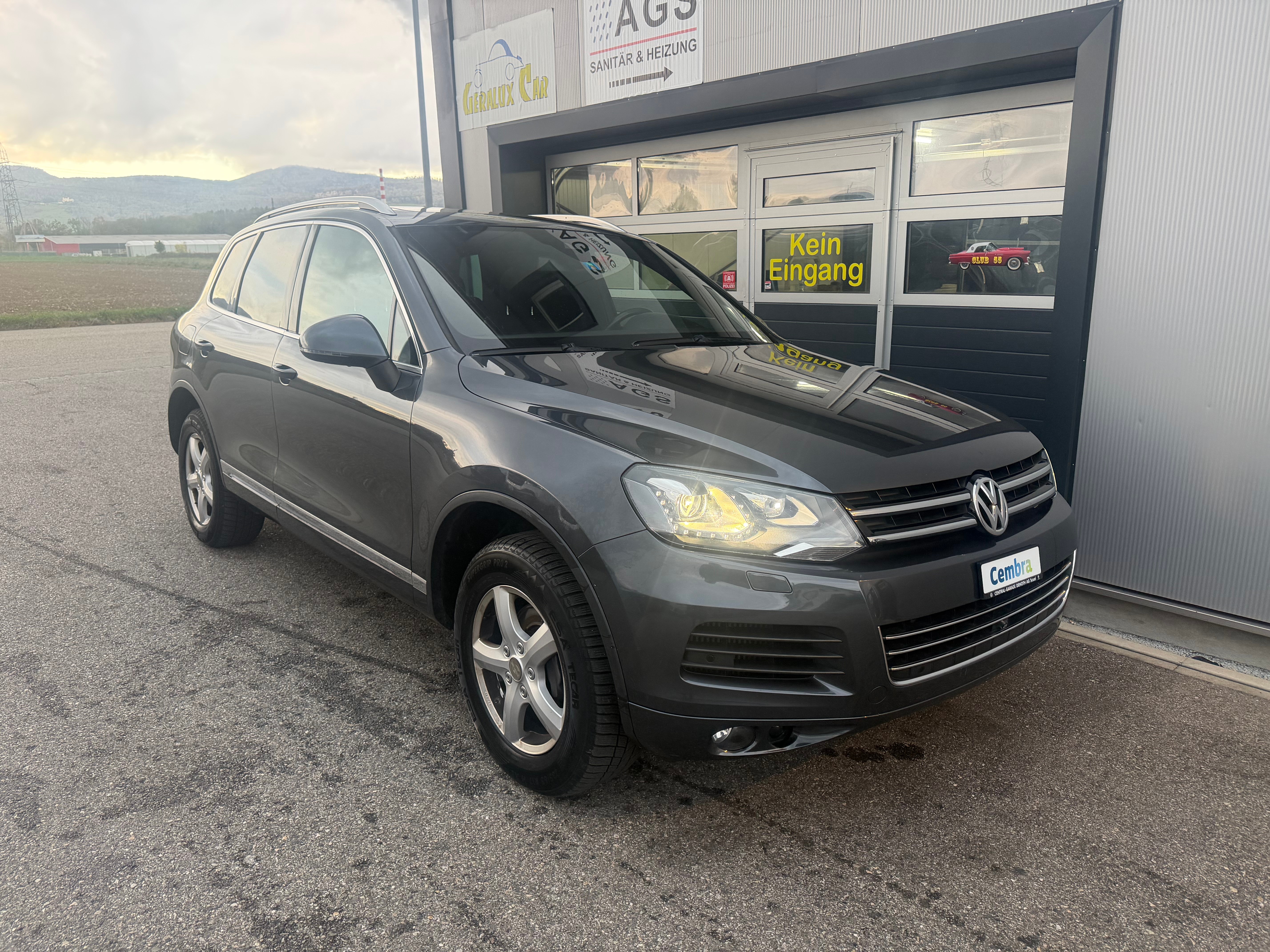 Car photo