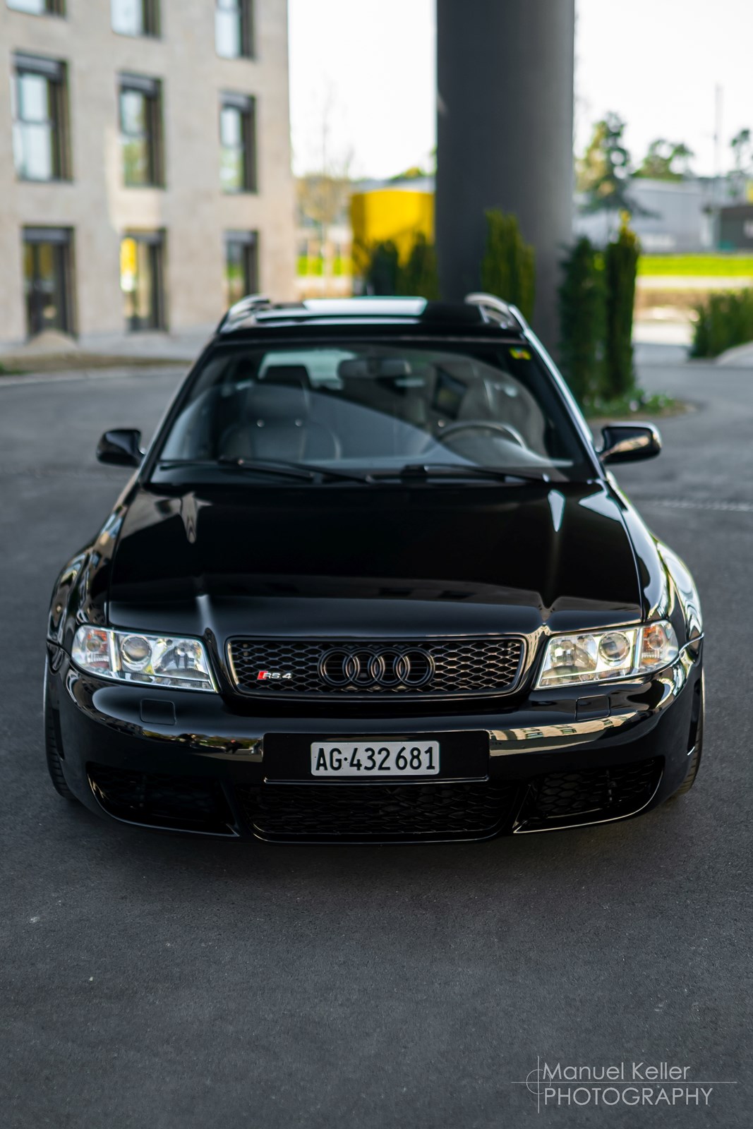 AUDI RS4-image-2