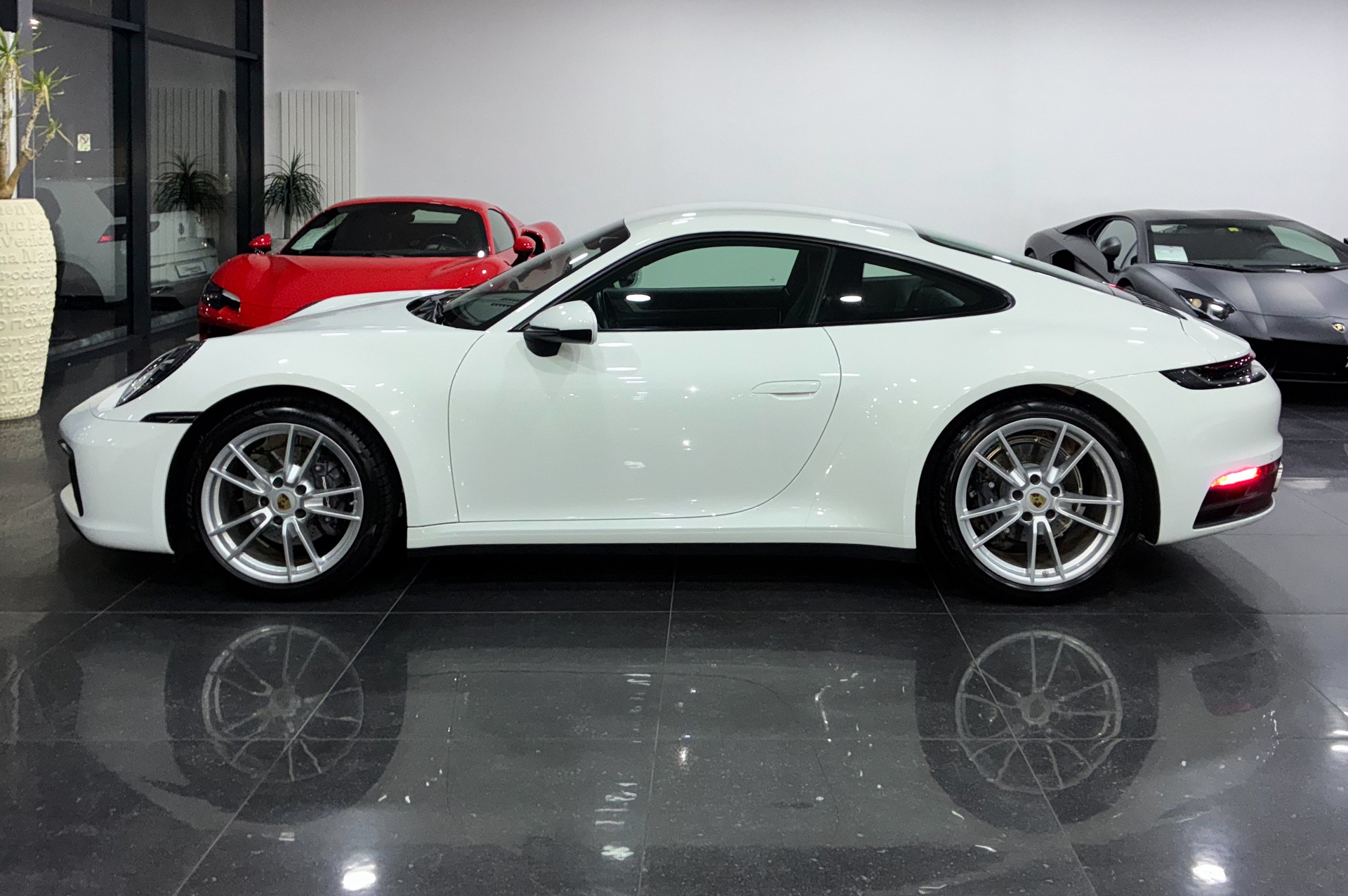 PORSCHE 911 Carrera 4 PDK-image-4