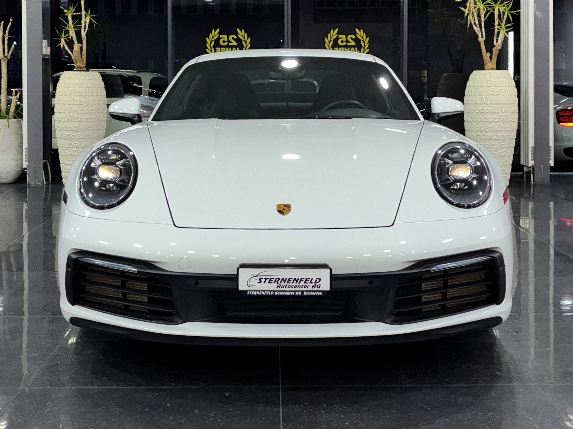 PORSCHE 911 Carrera 4 PDK-image-3