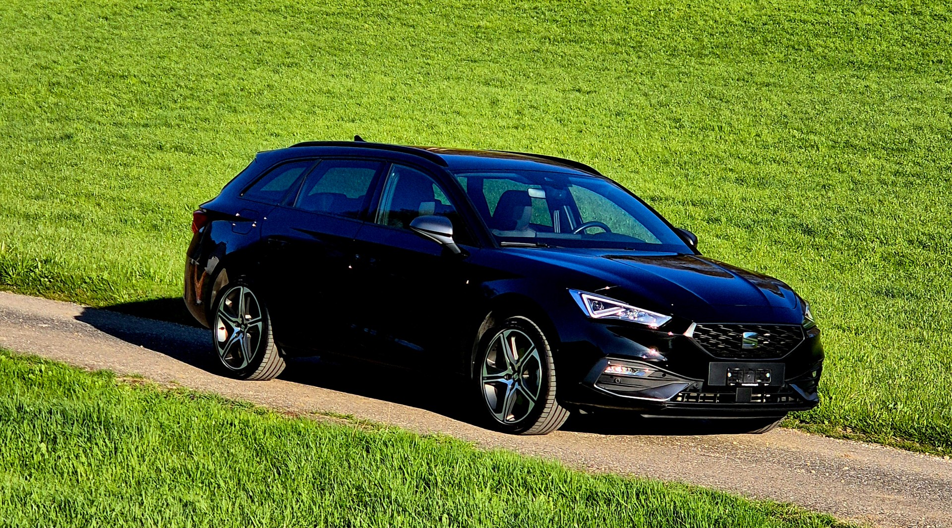 SEAT Leon ST 1.4 eHybrid pHEV DSG Hola FR-image-14