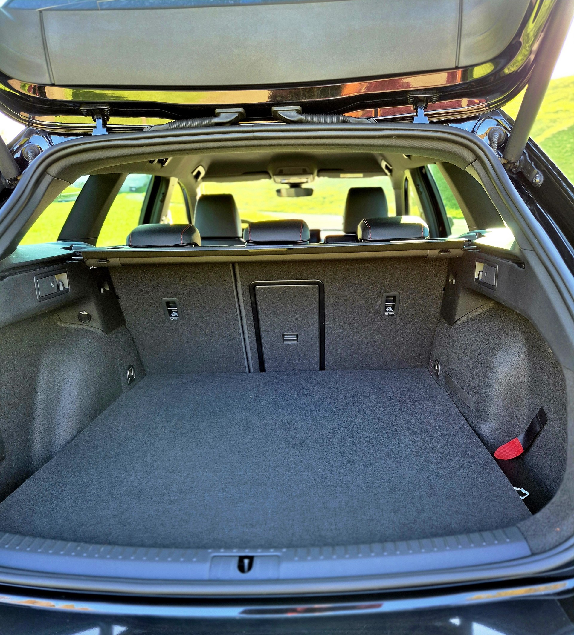 SEAT Leon ST 1.4 eHybrid pHEV DSG Hola FR-image-12