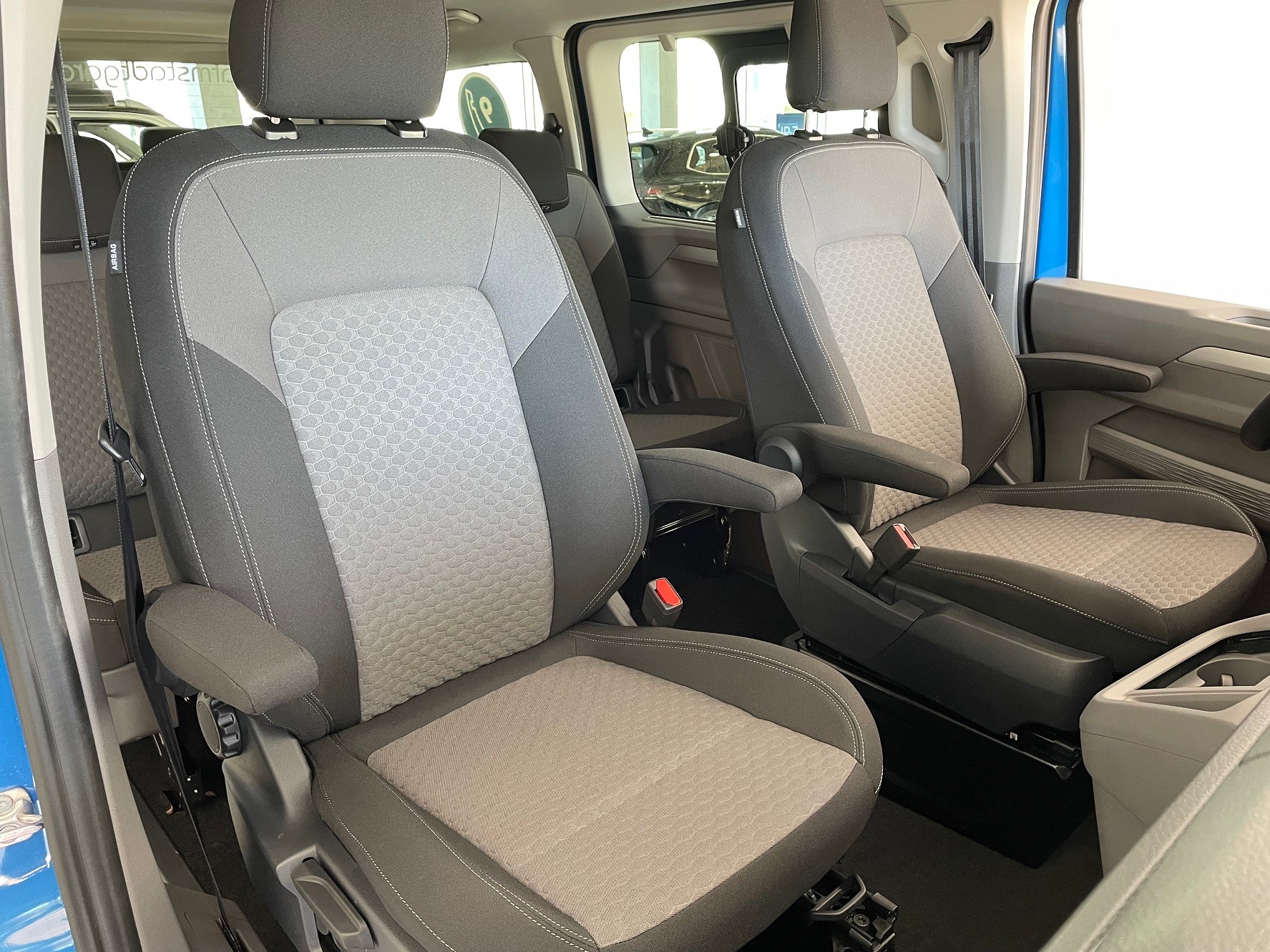 VW Caravelle 2.0 TDI Life Aut.8-image-8