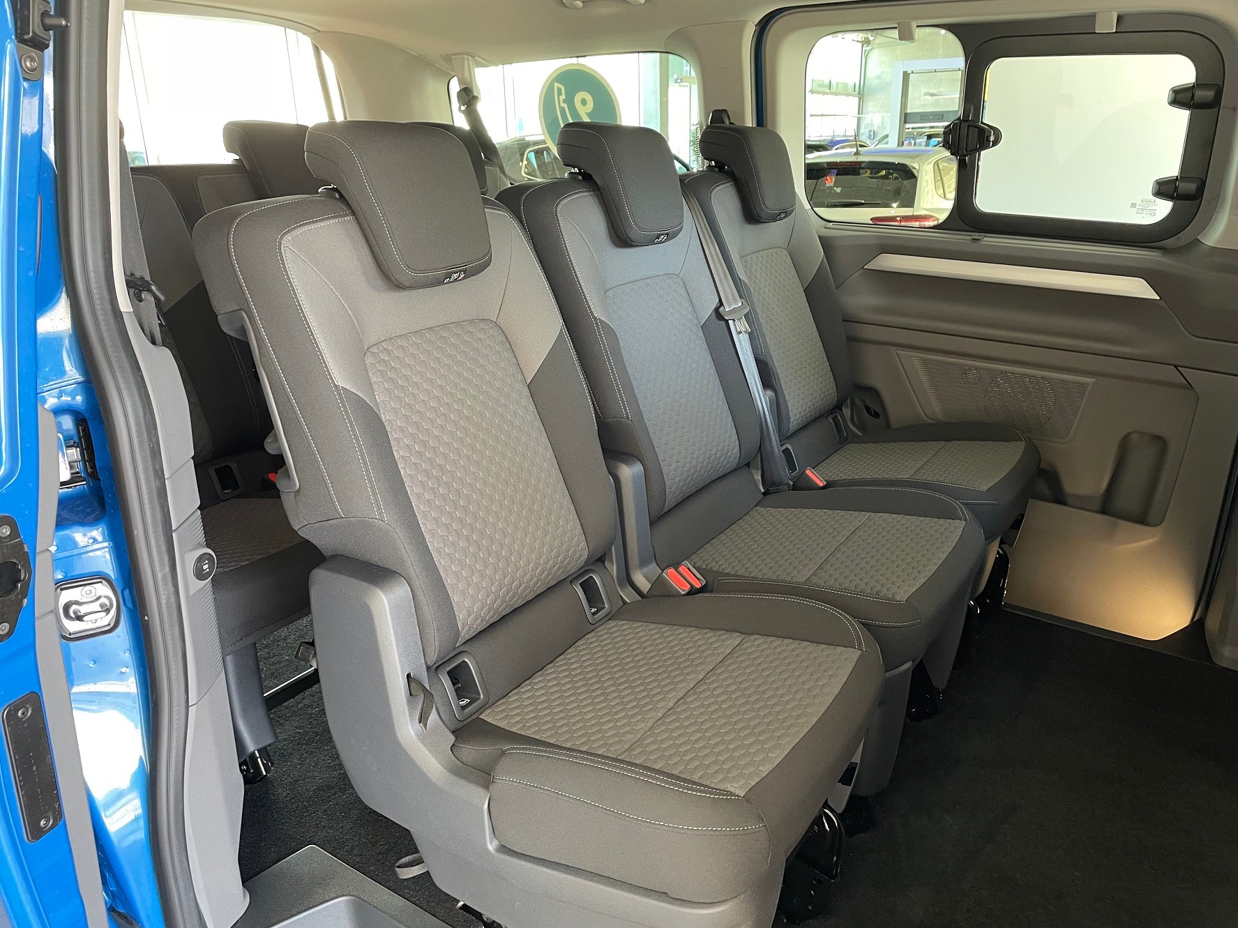 VW Caravelle 2.0 TDI Life Aut.8-image-6