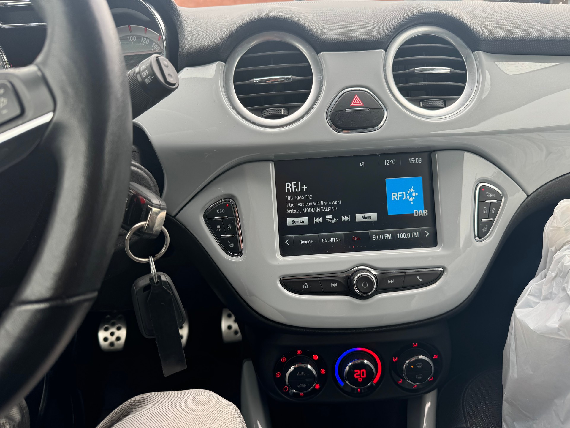 OPEL Adam 1.4 Turbo S-image-11