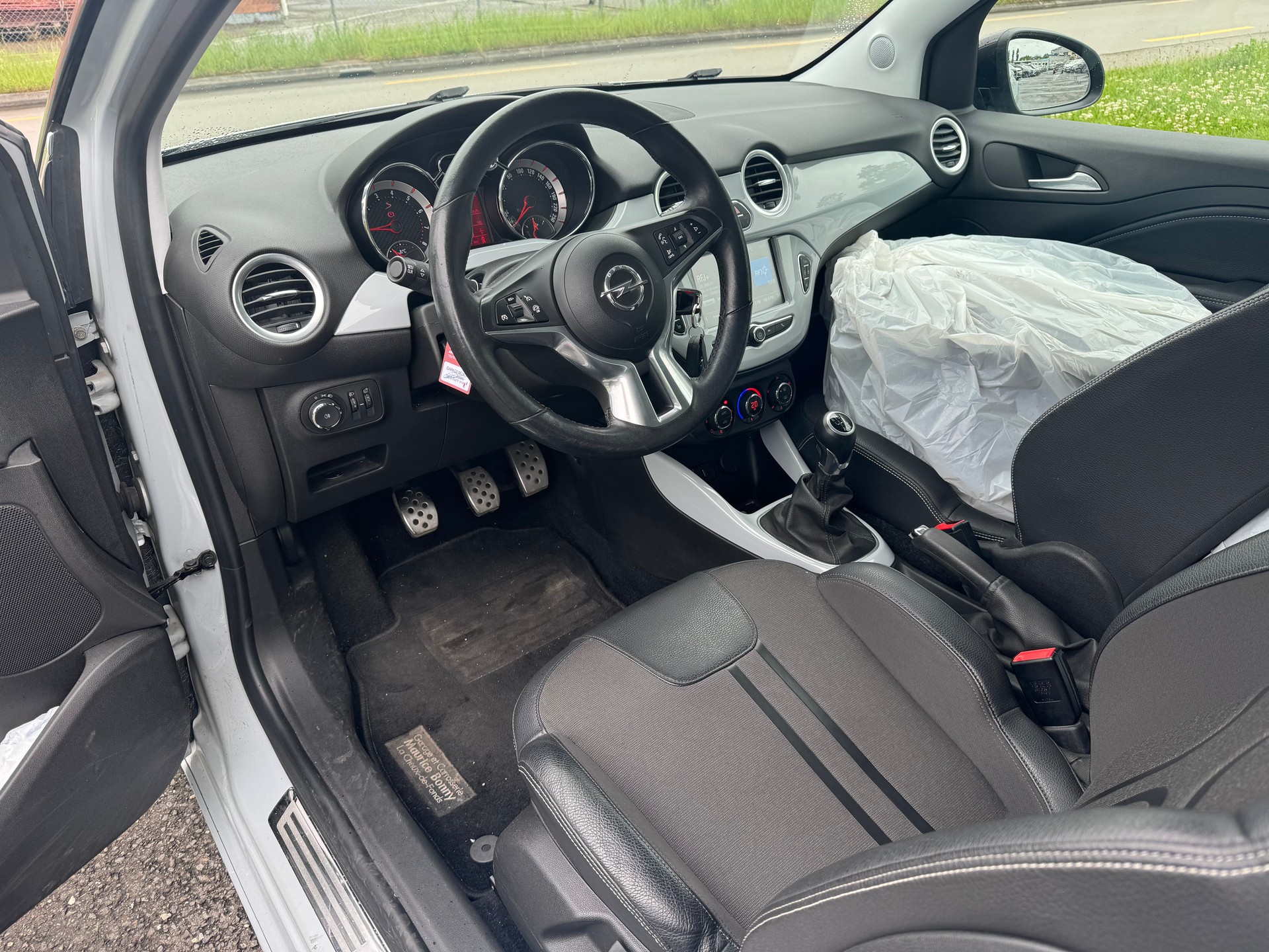 OPEL Adam 1.4 Turbo S-image-8
