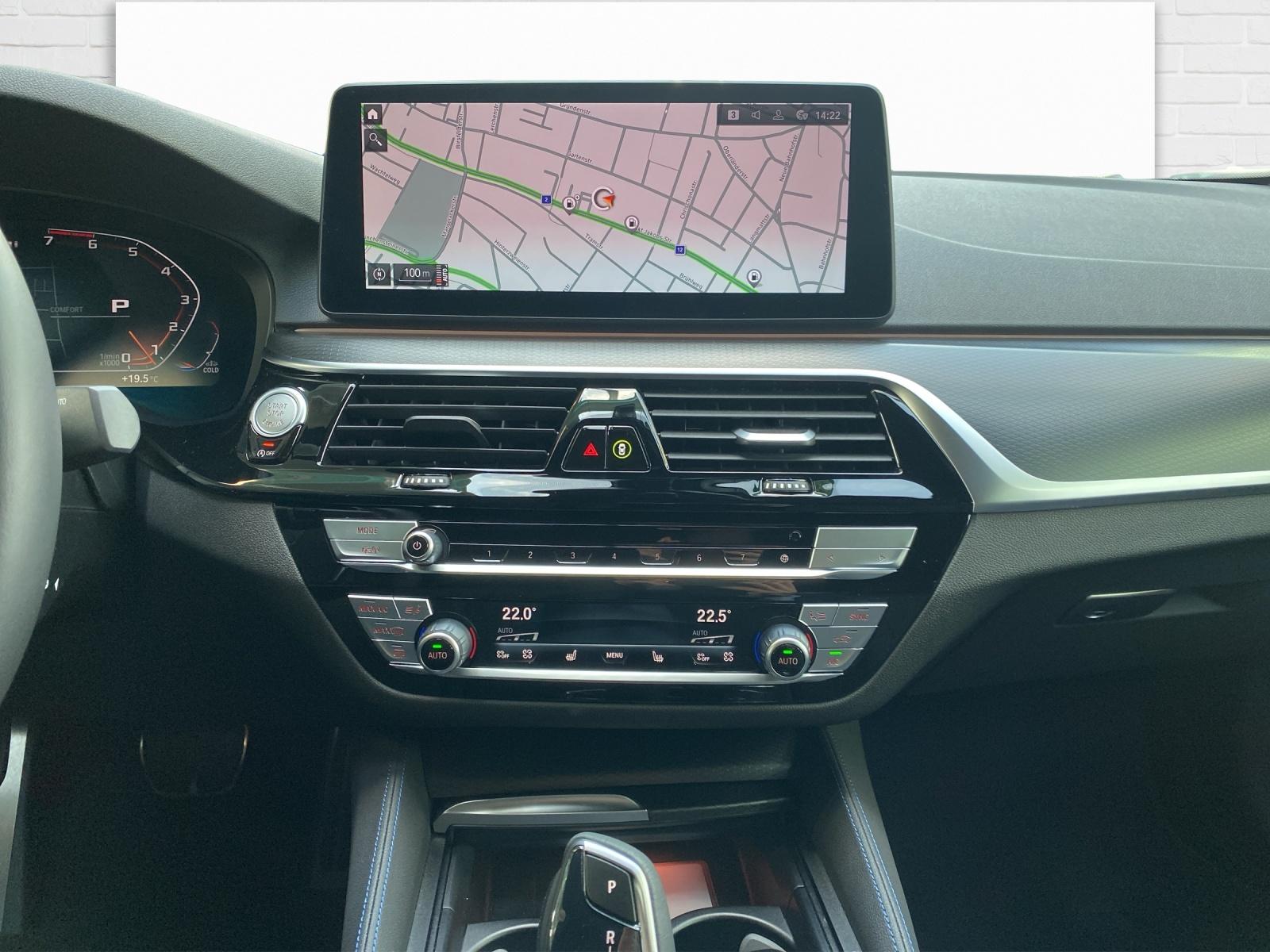 BMW M550i xDrive SAG-image-9
