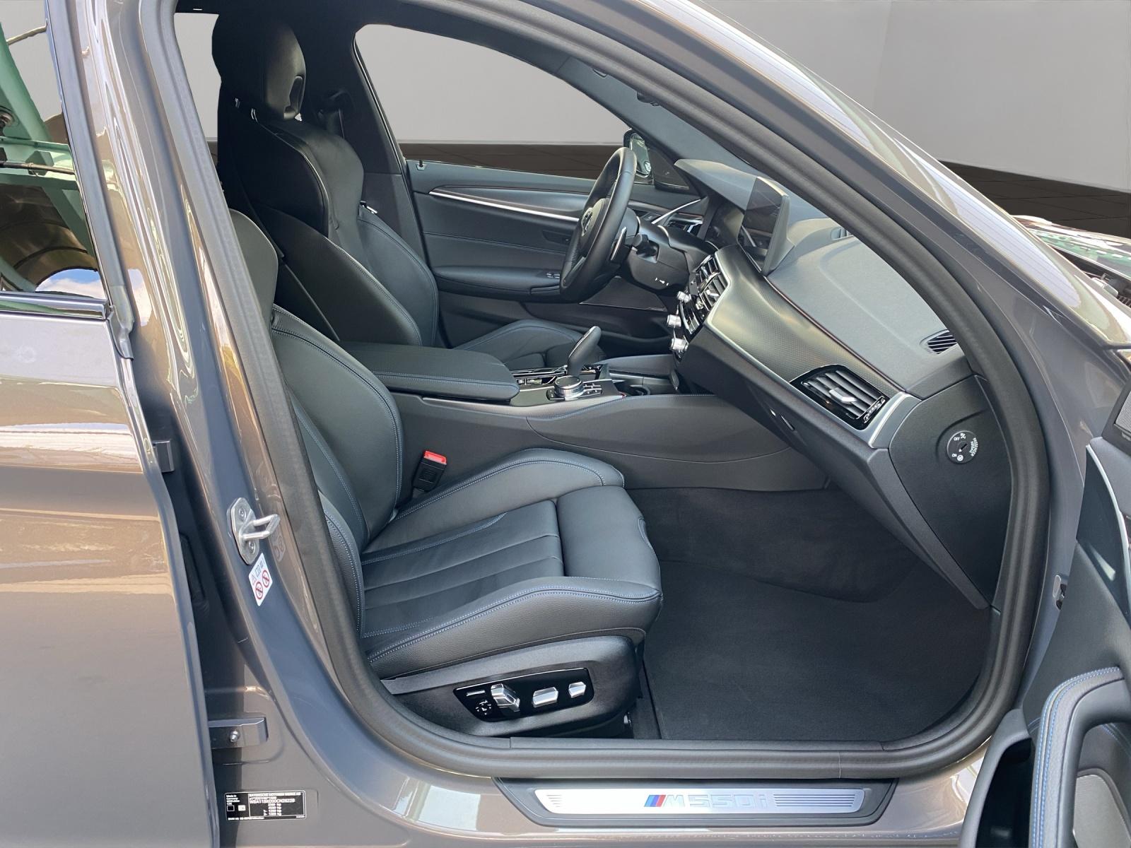 BMW M550i xDrive SAG-image-10