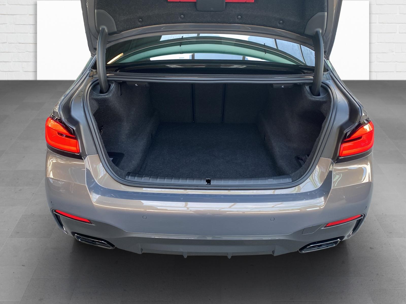 BMW M550i xDrive SAG-image-15