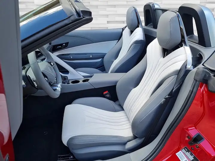 MG Cyberster 77 kWh AWD-image-5