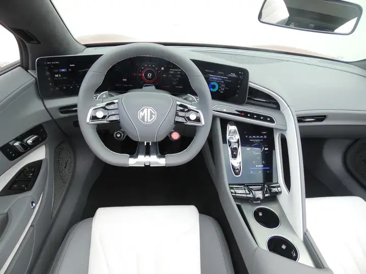 MG Cyberster 77 kWh AWD-image-12
