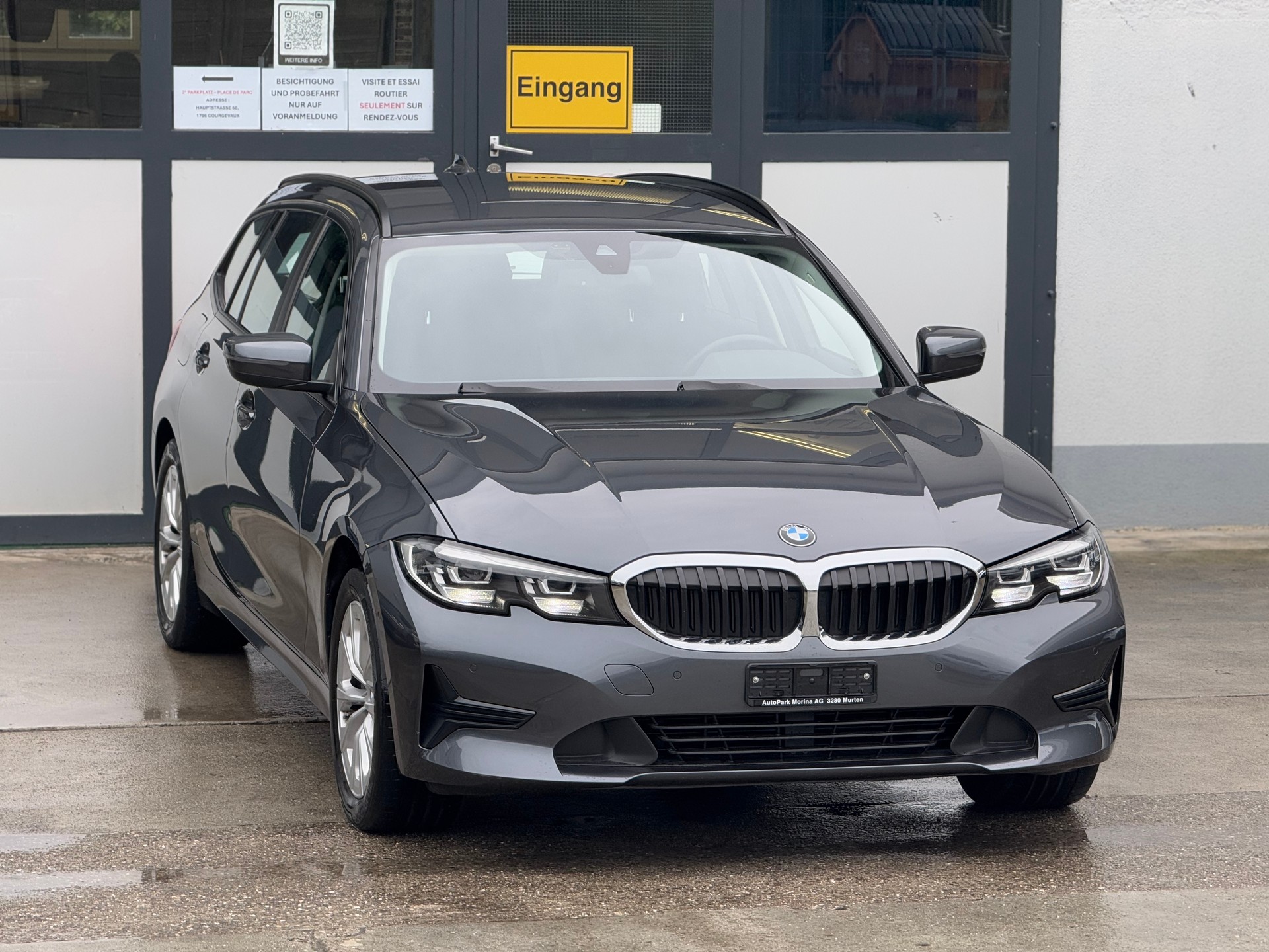 BMW 330i Touring xDrive Steptronic-image-3