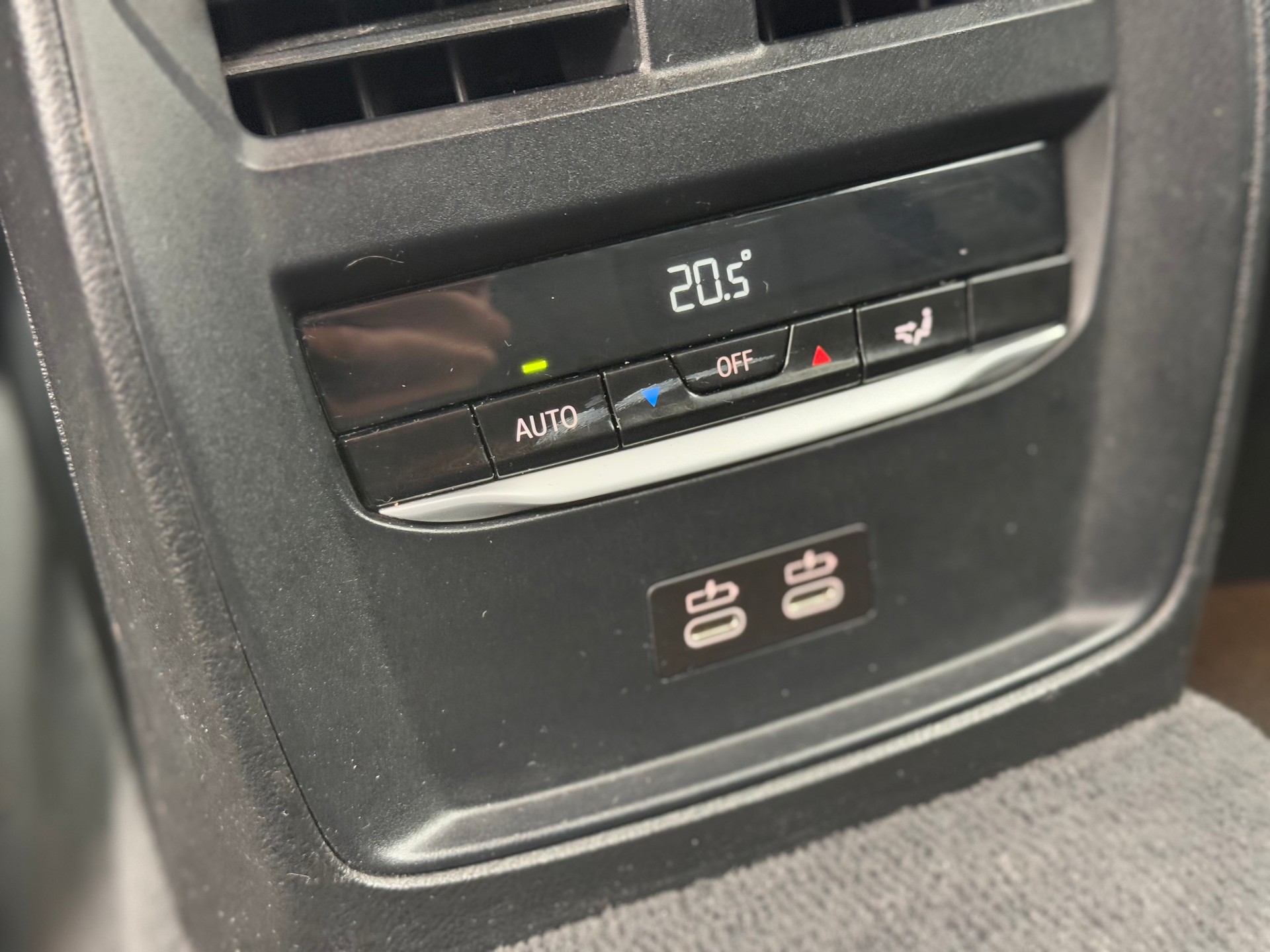 BMW 330i Touring xDrive Steptronic-image-19